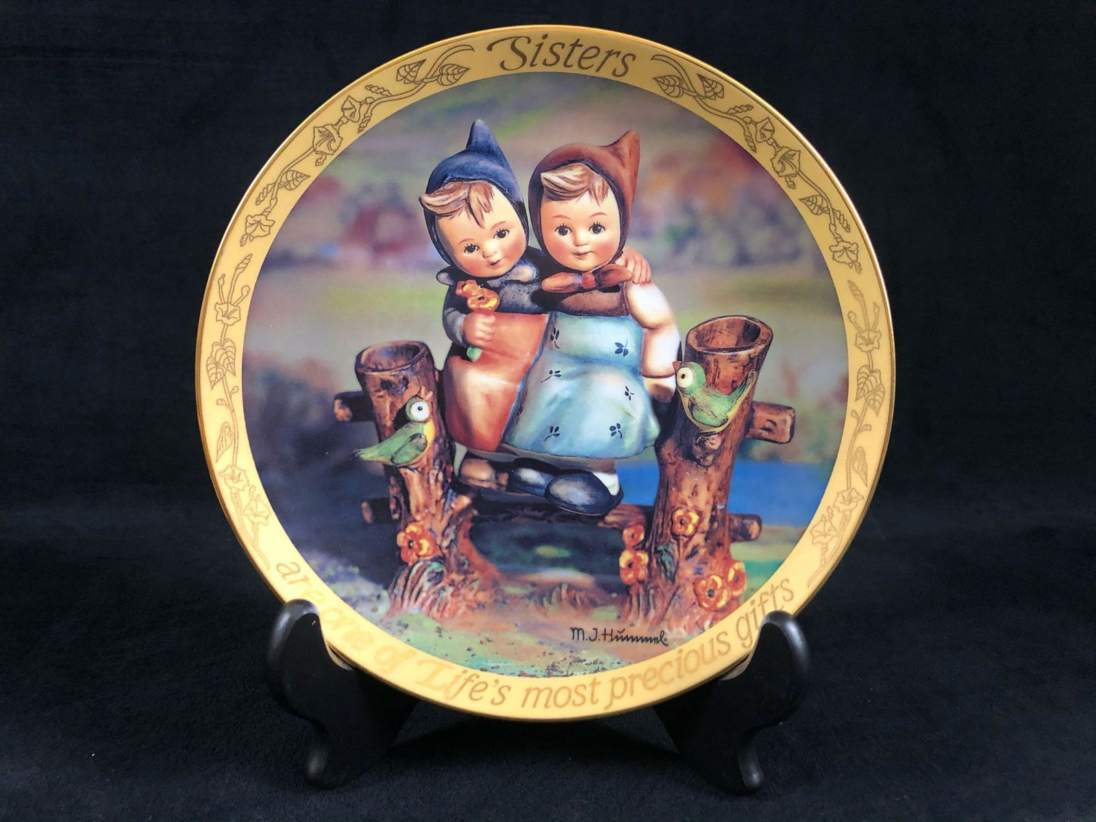 M I Hummel Sisters Porcelain Plate Collection Limited (1 of 10)