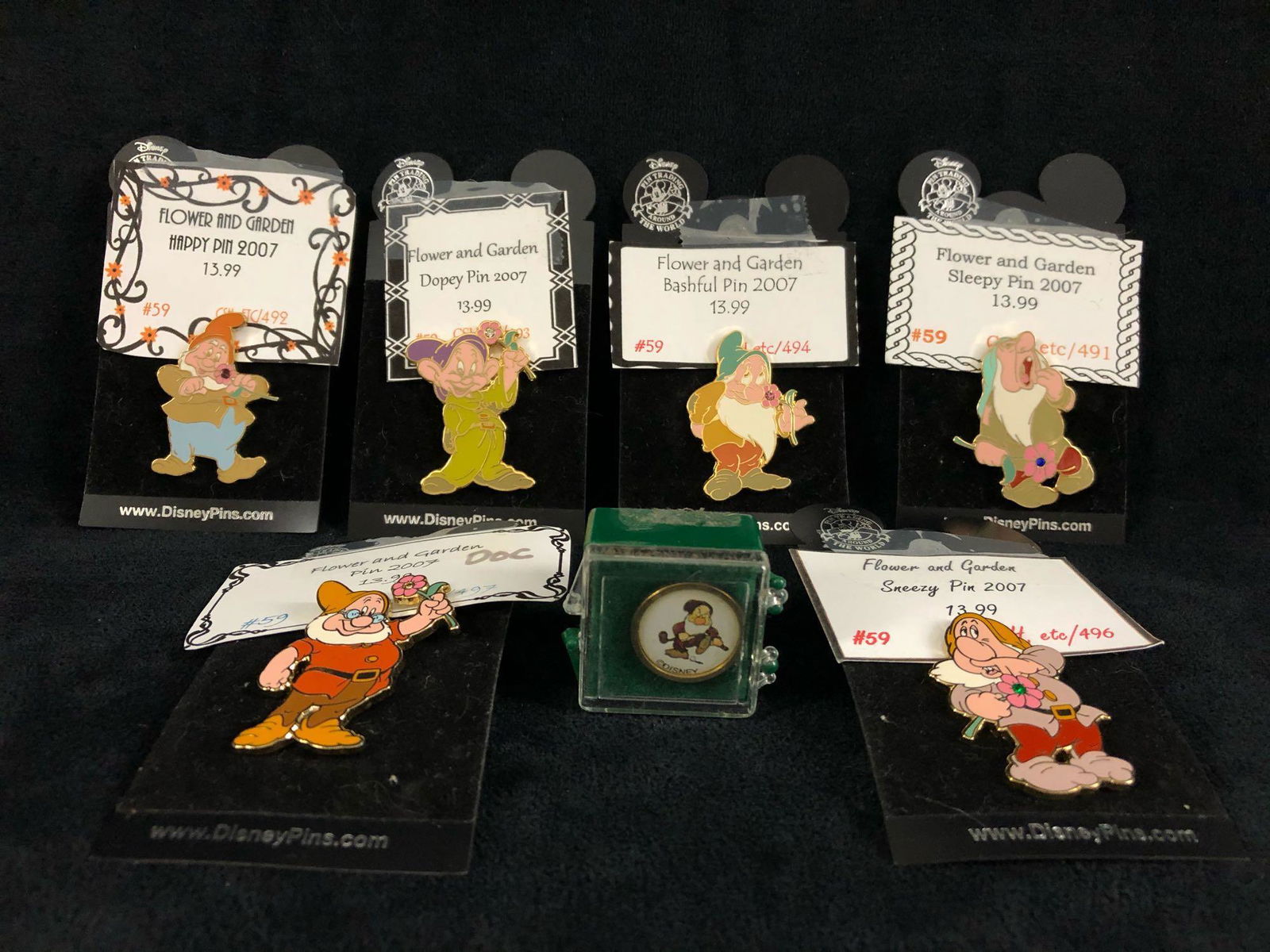 Authentic Official Collectible Disney Pins Lot Of Seven (1 of 8)