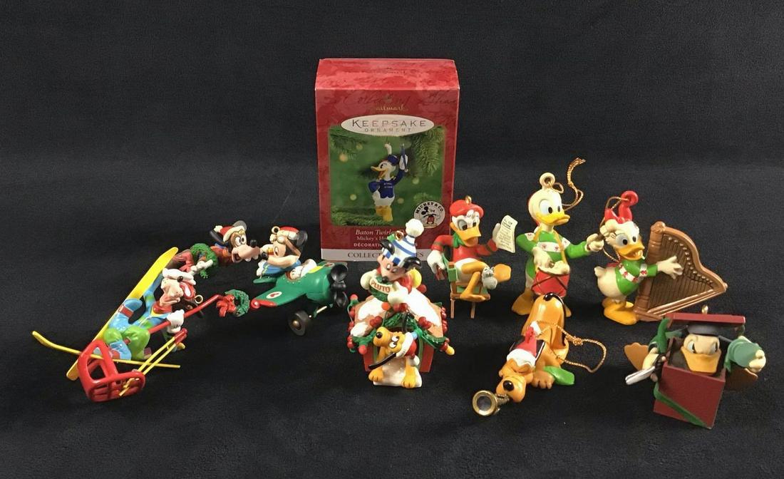 Lot of 9 Vintage Disney Keepsake Christmas Ornaments: These Christmas ornaments are a great addition to any Disney tree. They appear to be made of hard plastic. Some have known scuffs but overall they are in good condition. In total this lot consists of 