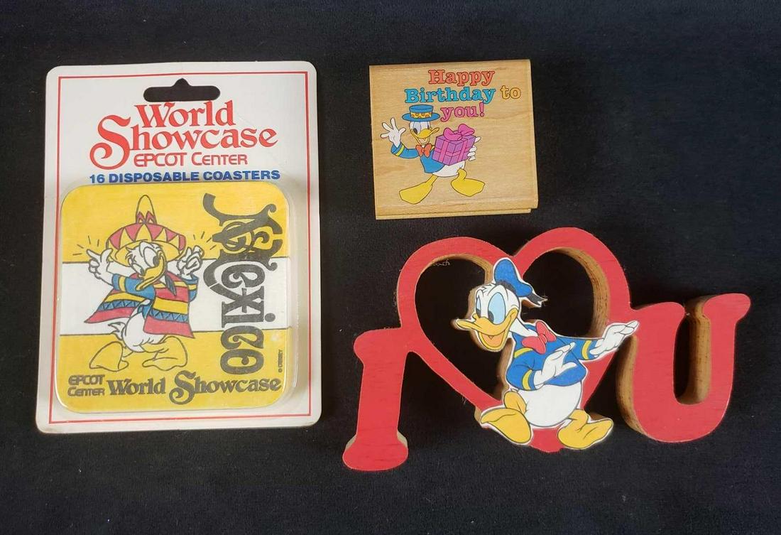Lot of 3 Retro Donald Duck Items (1 of 4)