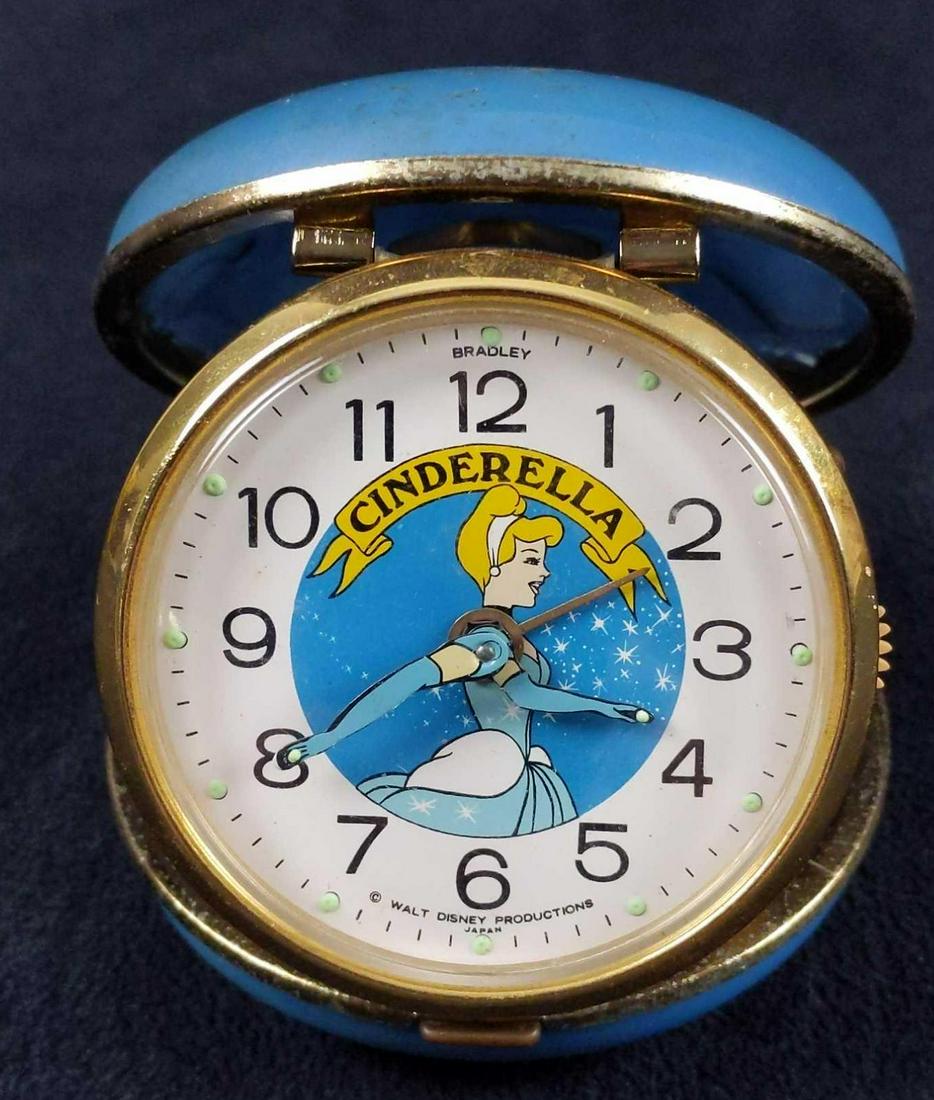 Vintage Disney Clam Shell Cinderella Alarm Clock (1 of 8)