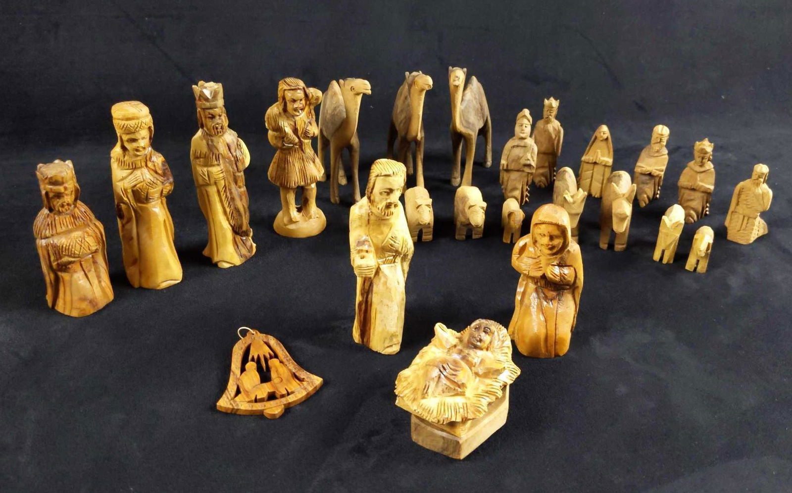 Vintage Hand Carved Nativity Set Figures Lot Of 25 (1 of 10)