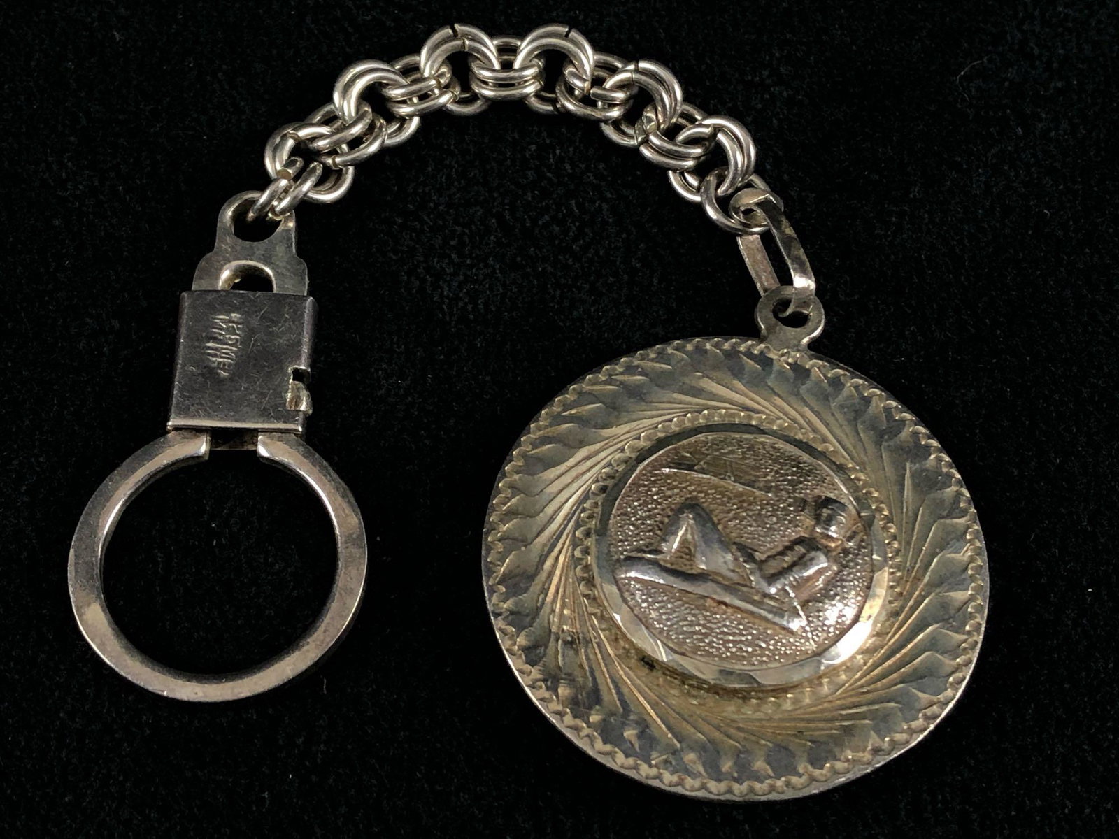 Vintage Stunning Solid Sterling Silver Handmade Mayan: Vintage Stunning Solid Sterling Silver Handmade Mayan Calendar Key Chain. This very well made piece is in very good condition with some patina. We acid test all our jewelry prior to listing please vie