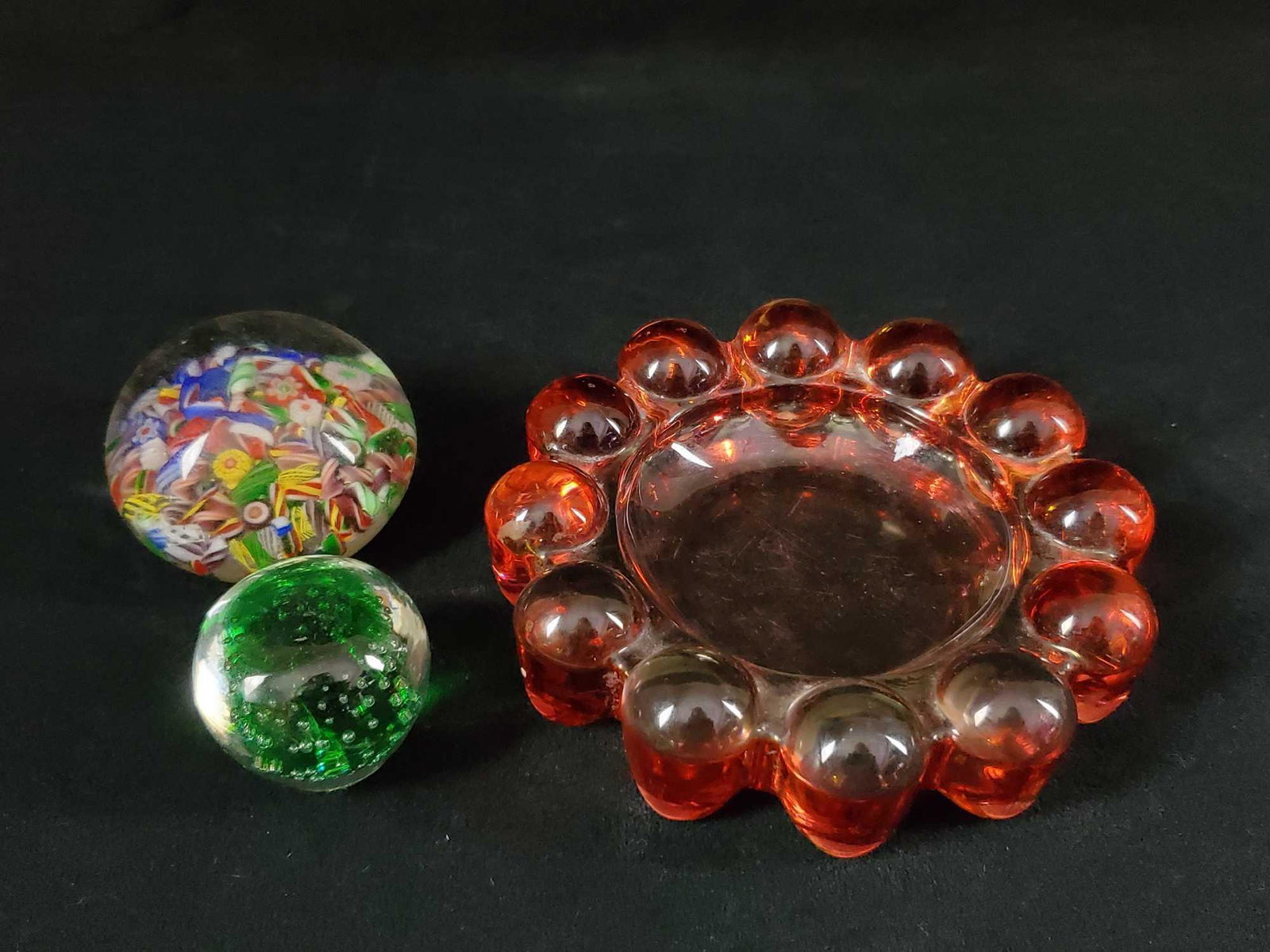 Vintage Glass Paper Weight Baccarat Macedoine Boopie: This lot includes: (1) Vintage Pink 'Boopie Bubble' Glass Ashtray Mid Century Heavy Ball 5" Ash Tray.This is in good, vintage condition with minor wear/light scratches on center clear glass. Is approx