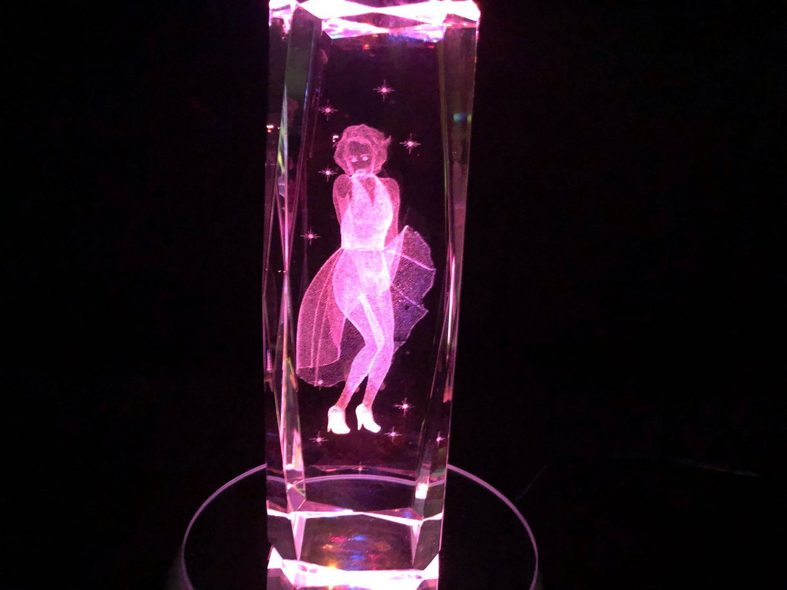 Marilyn Monroe Crystal Glass 3D Laser Etched Hologram: Marilyn Monroe Crystal Glass 3D Laser Etched Hologram Paperweight & LED Base . Very cool on a desk works great all the LED light up as pictured