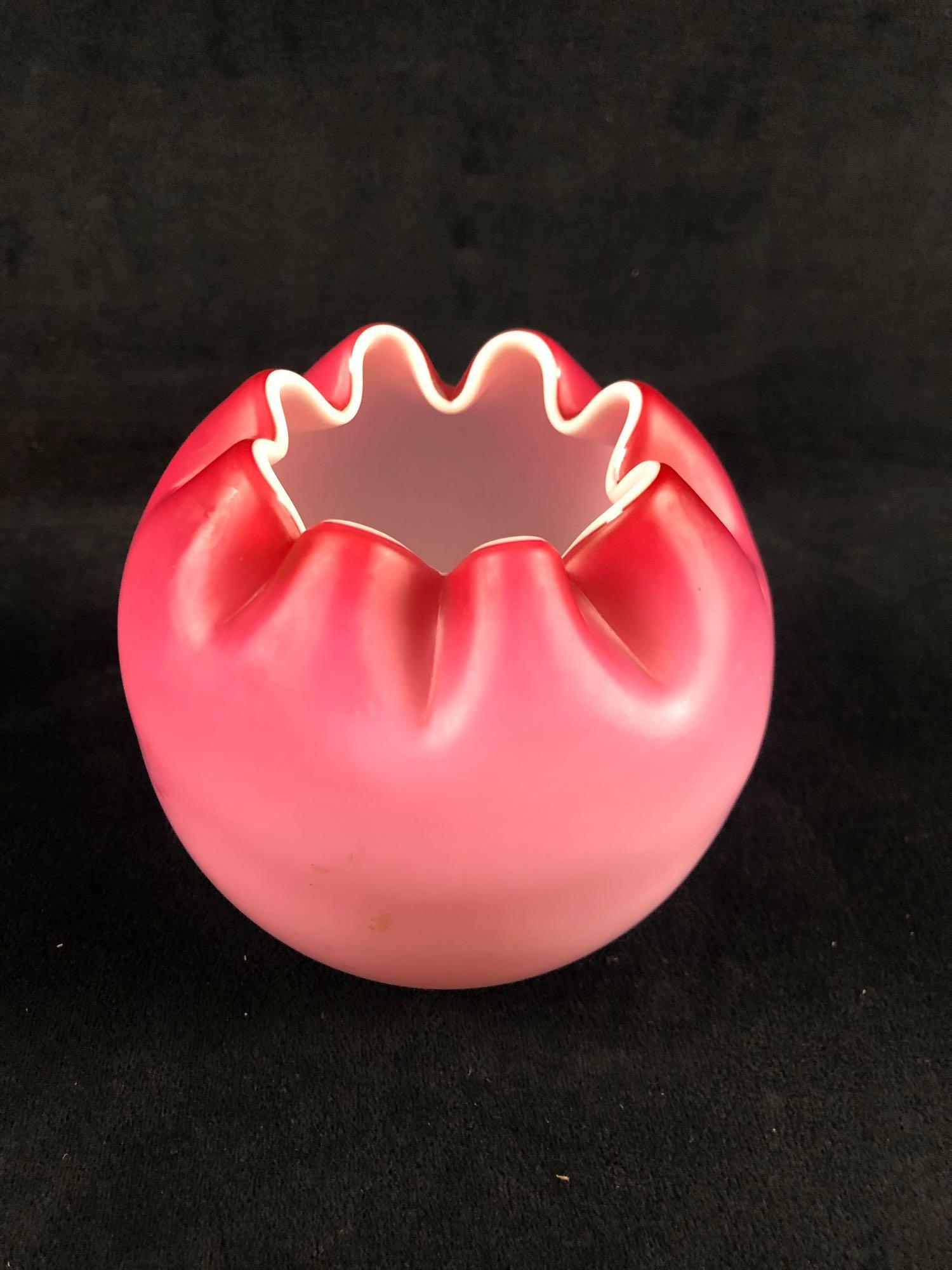 Antique Rose Bowl Burmese Fenton Like Peach Ruffle: Antique Rose Bowl Burmese Fenton Like Peach Ruffle Creamy Pale Whitish Glass This is a beautiful Burmese glass rose bowl with a pinched ruffled edge opening. Although the pattern name is peach crest, 