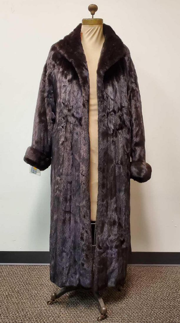 Black Dark Ranch Mink Fur Coat by Black Gama (1 of 9)