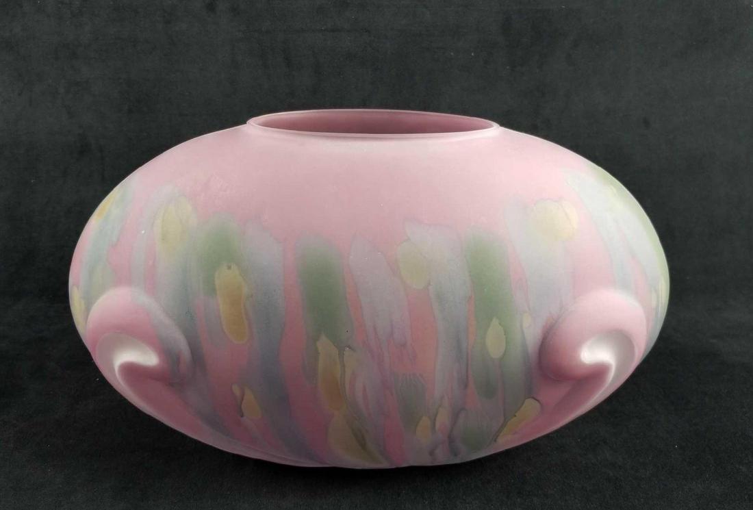Large Vintage Rueven Nouveau Hand Painted Art Glass: Vintage Ruevan Nouveau Hand Painted Art Glass Vase. The vase features a unique technique of a watercolor abstract look with a rotund body. Mid Centruy Modern feel. In very good used condition with ver