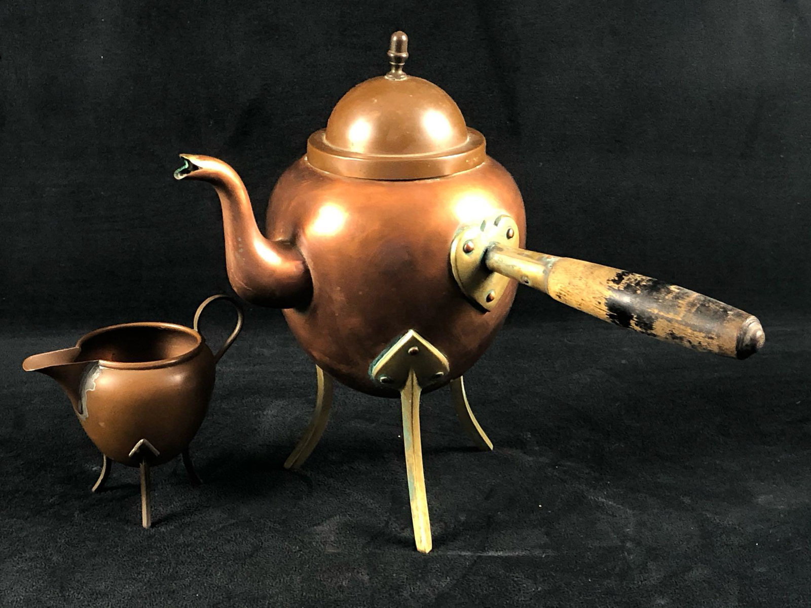 Antique Copper & Brass AB O.H. Lagerstedt Eskilstuna: Antique Copper & Brass AB O.H. Lagerstedt Eskilstuna Tea Pot Creamer. These two antique pieces are in good condition with no dings and very nice patina wood handle shows some wear. Measurements are 9"
