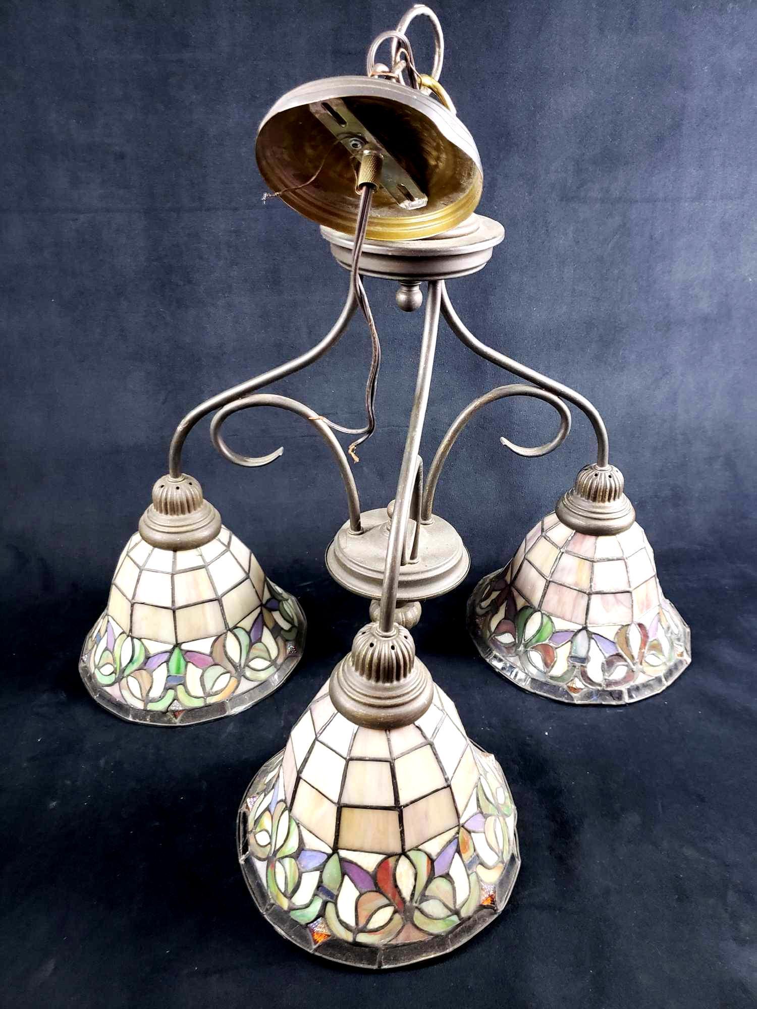 Tiffany Style Stained Glass Chandelier Pendant Hanging: Tiffany Style Stained Glass Chandelier Pendant Hanging Light. This hanging light is in good used condition. It appears to be quite old and as a result shows minor signs of wear and patina. Each pendan