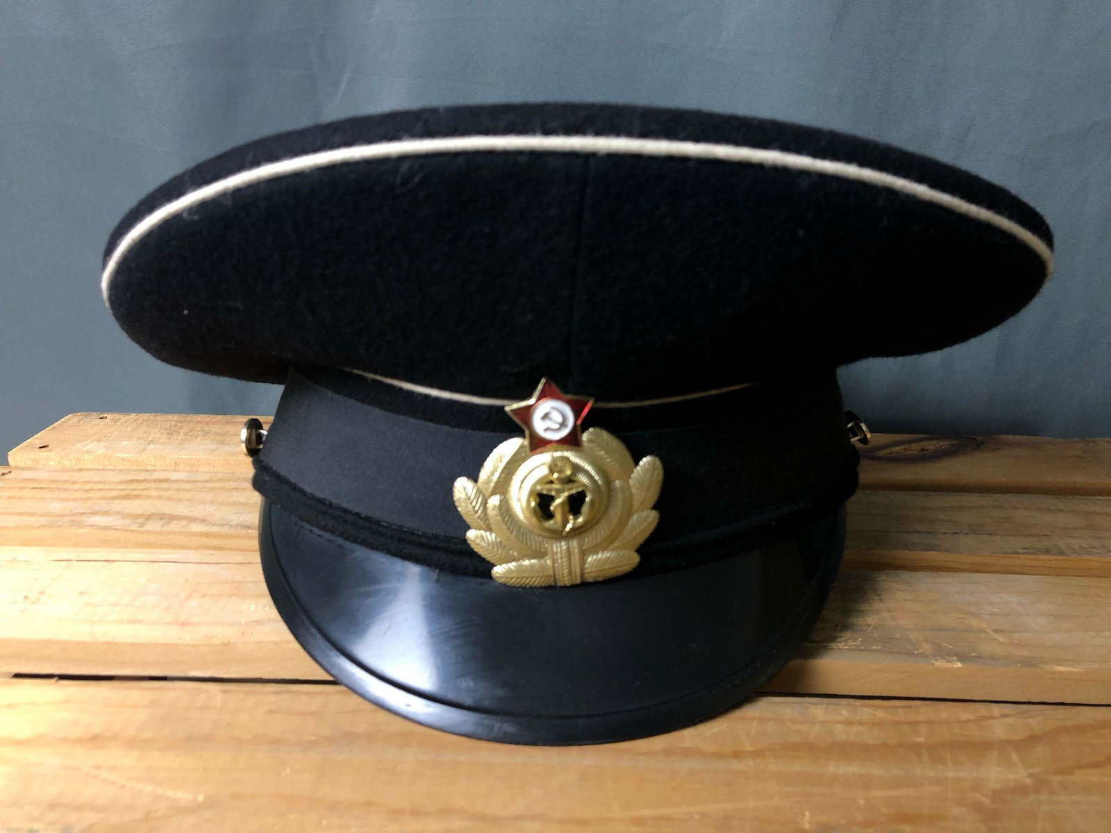 Authentic Navy Officer Hat Military Soviet Russian: Authentic Navy Officer Hat Military Soviet Russian Uniform Cap Wool USSR form Cap Wool USSR.The hat is in great condition no rips or holes is missing its Gold Ropes size 56 . Please look at all our pi