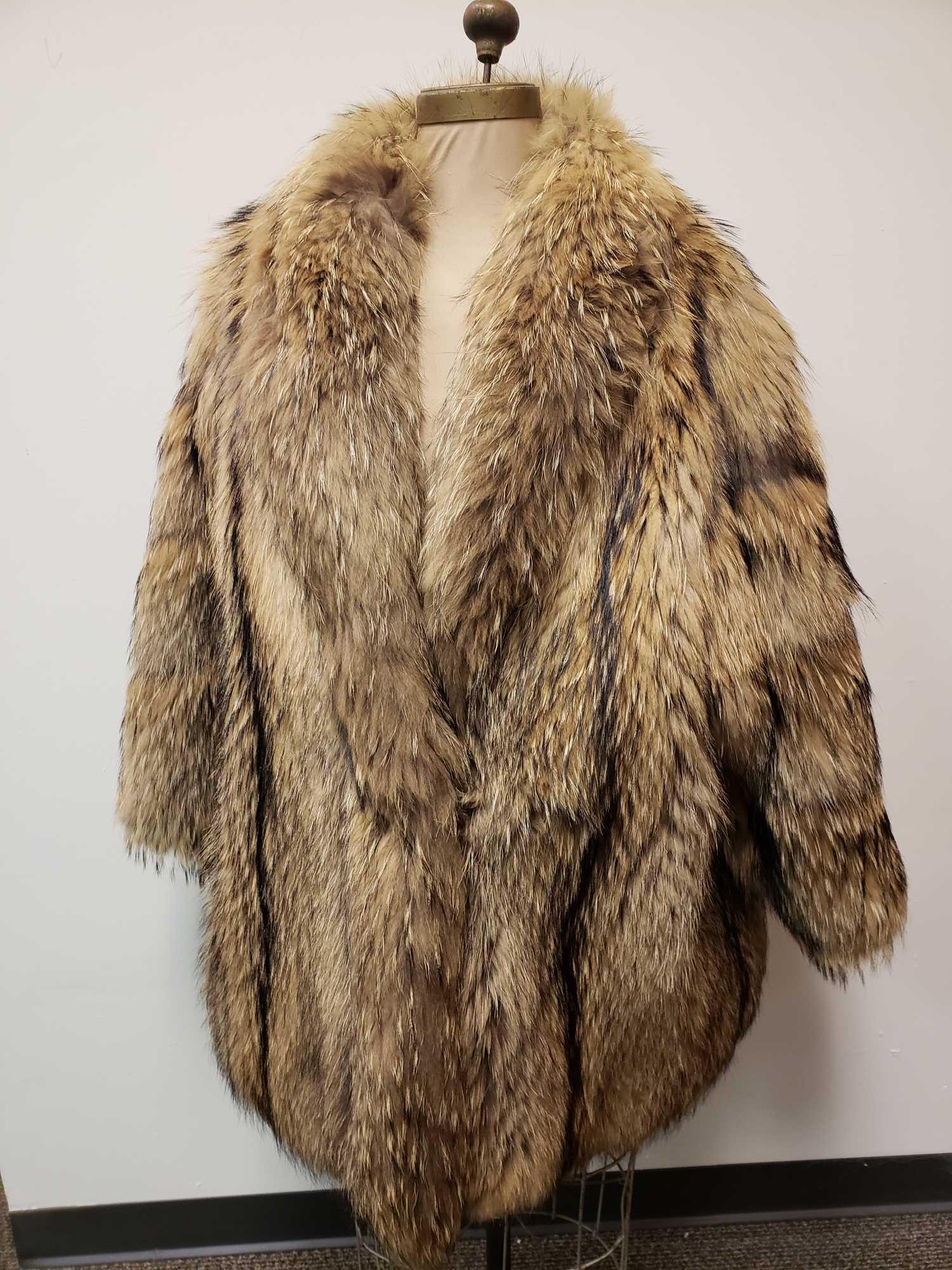Coyote Fur Jacket (1 of 5)