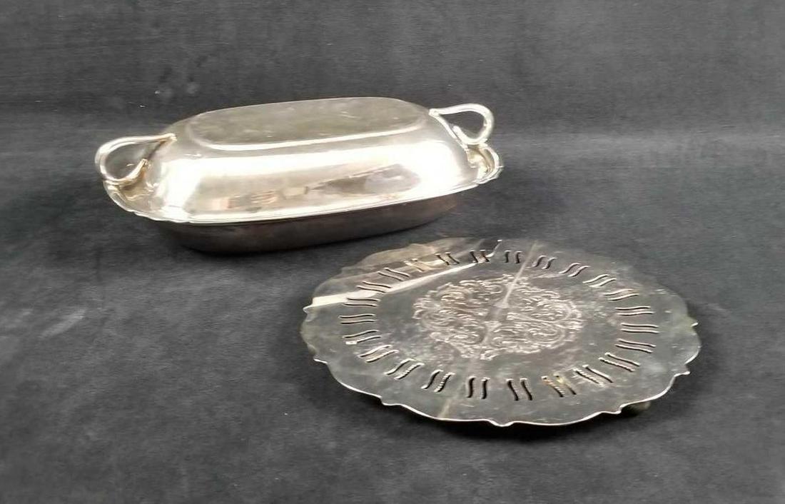 Lot of 2 Silver Plated Reed Barton Tray and Oneida: This lot contains: 1- Reed and Barton 5002 "Mayflower" vegetable/side serving dish with lid. Beautiful piece is a set. Handles on lid and the bottom is marked. Approx. measures 11" x 7" x 2 3/4" (with