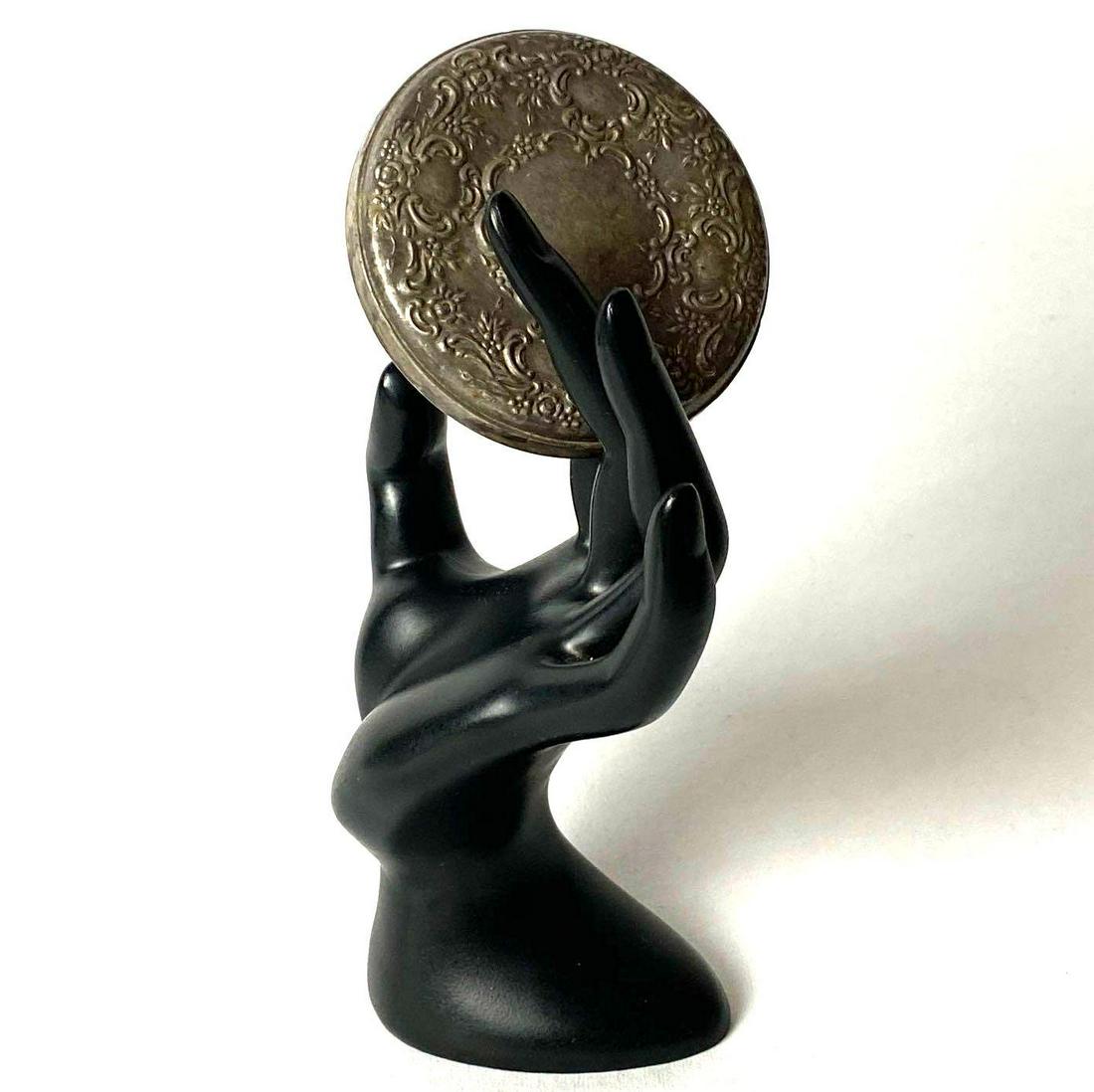 Antique Towel Sterling Silver Compact Hand Mirror: Antique Towel Sterling Silver Compact Hand Mirror All pieces are tested and researched prior to listing . Please view all our pictures they are part of our description . Happy Bidding DETAILS: Materia