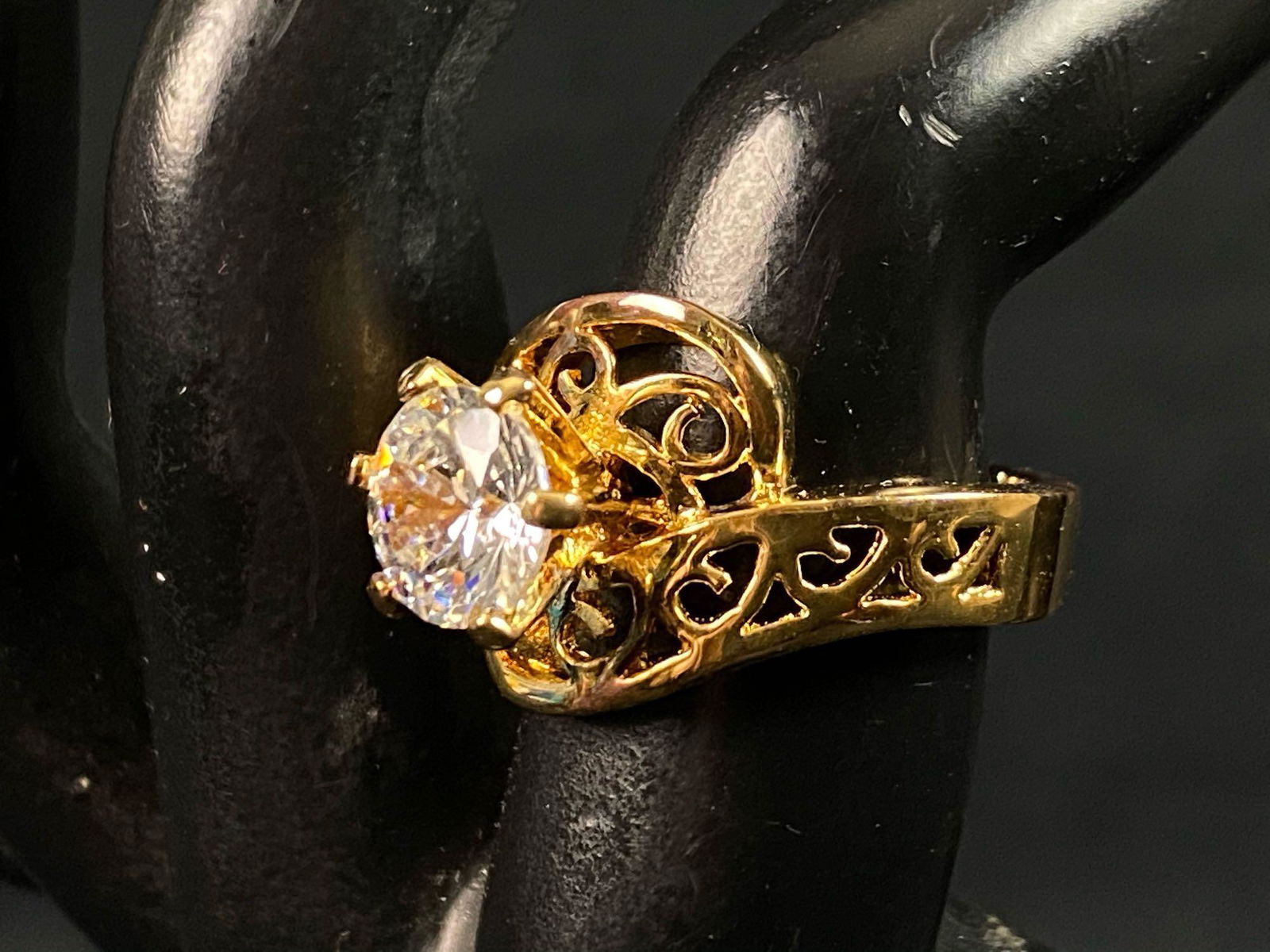 Vintage Gold Electroplate Solitaire CZ Diamond Ring (1 of 9)