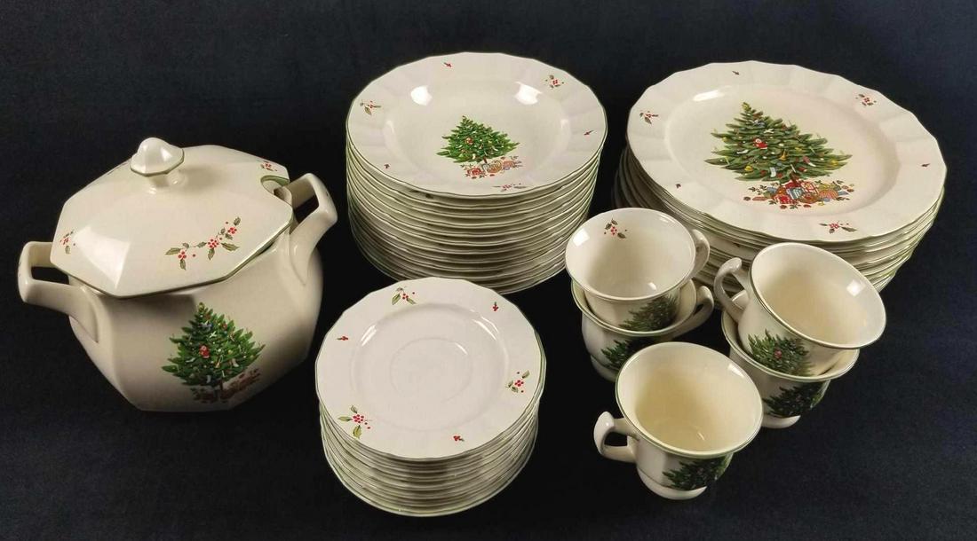 Lot of 36 Vintage Ceramic Nova Studio Holiday Season (1 of 9)