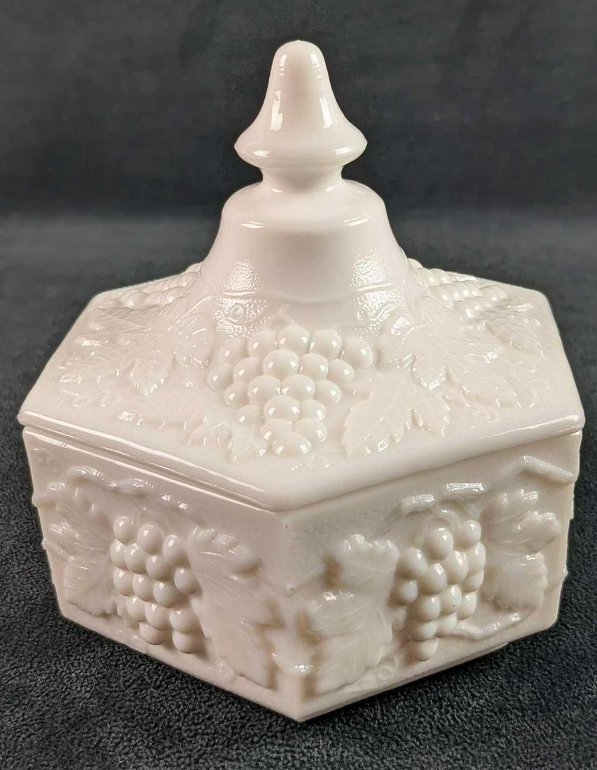 Vintage Imperial Glass Milk Glass Candy Dish Grape Vine (1 of 6)