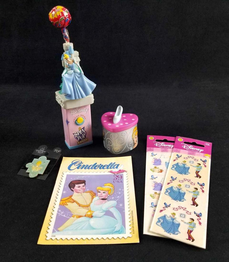 Lot of 6 Cinderella Princess Souvenir 2000 Pin Postcard (1 of 9)