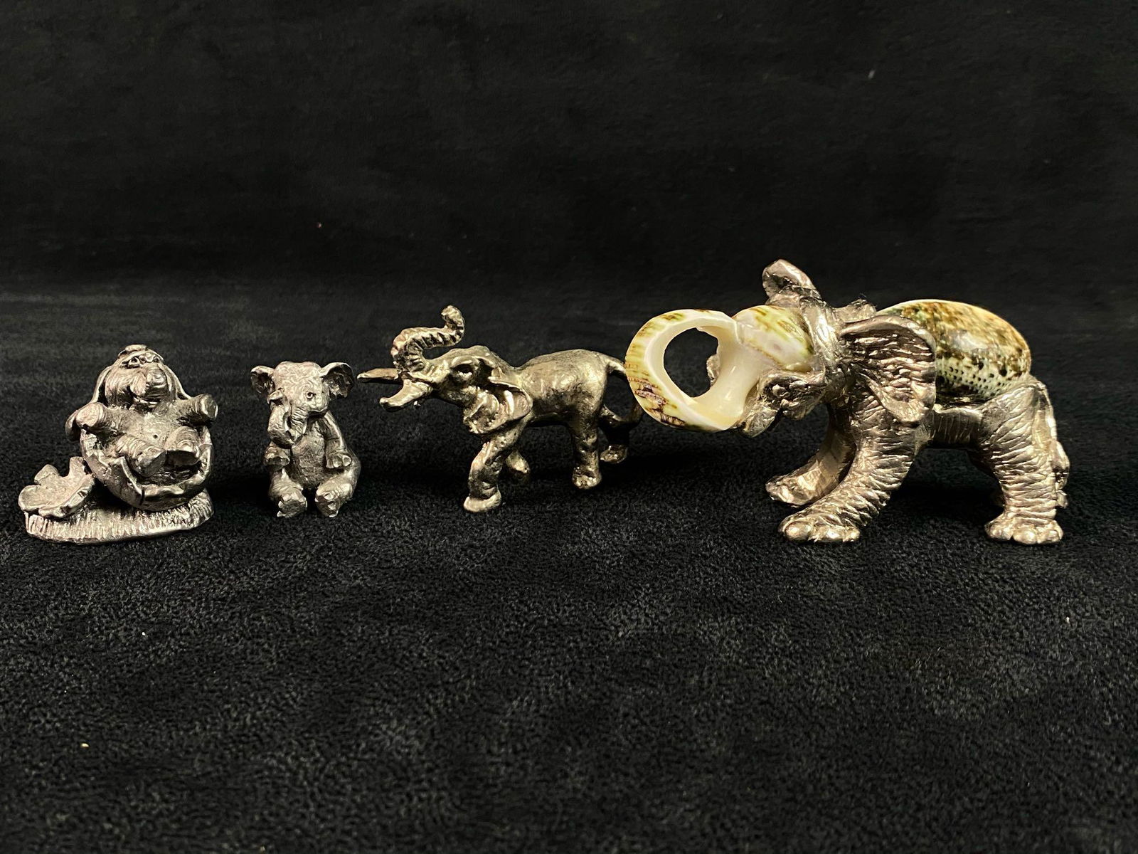 Vintage lot Of Lucky Pewter Elephants: Vintage lot Of Lucky Pewter Elephants This mixed lot of 4 unique Elephants is in excellent condition. Please view all our pictures they are part of our description. DETAILS 12 oz total Michelle Riker
