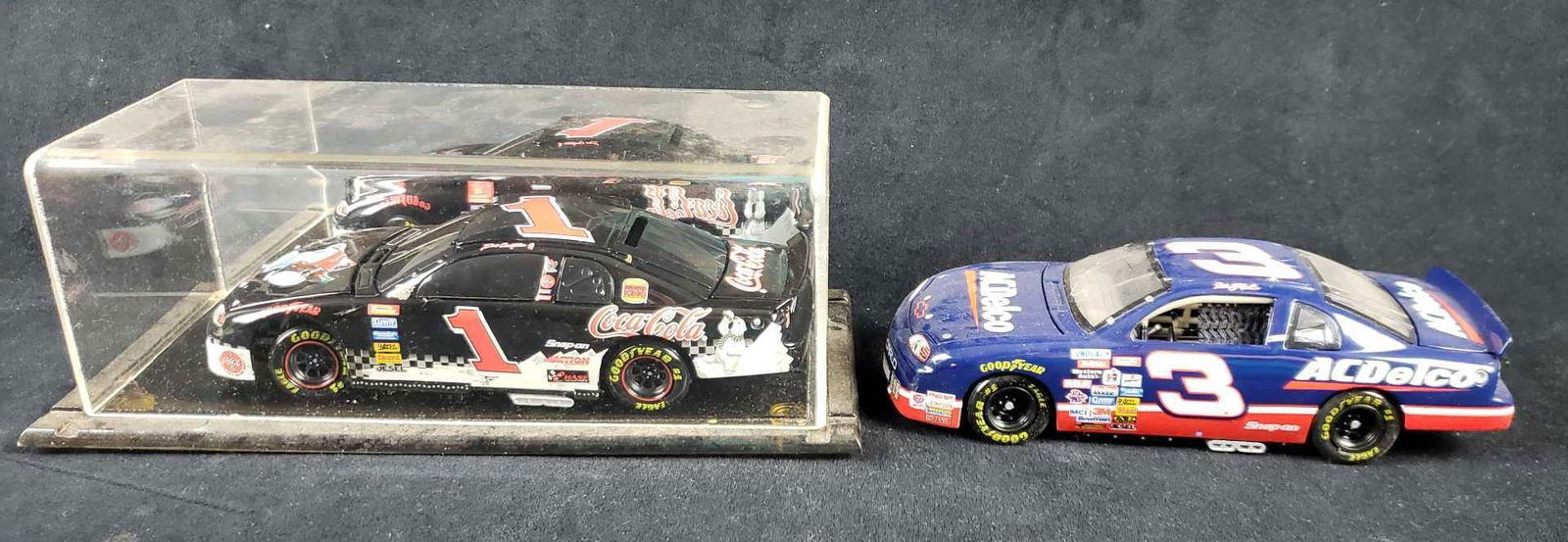 Lot of 2 Die Cast Model Race Cars (1 of 5)