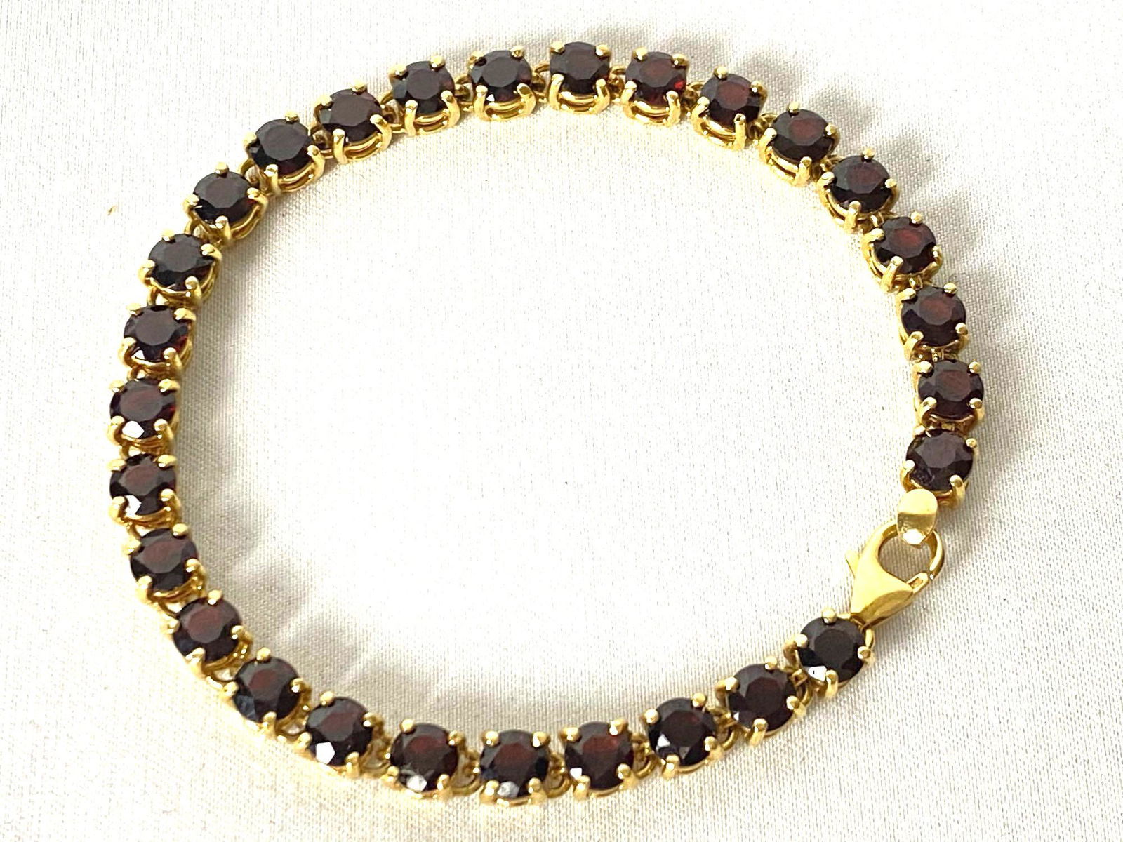Fine Vintage Custom Made 18K Gold 14 ct Natural Garnet (1 of 10)