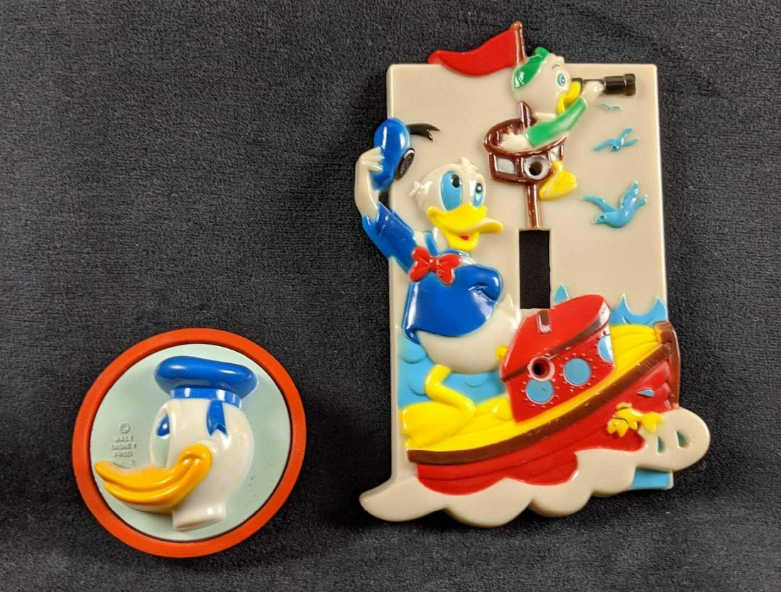 Vintage Disney Donald Duck Outlet Cover And Light (1 of 5)