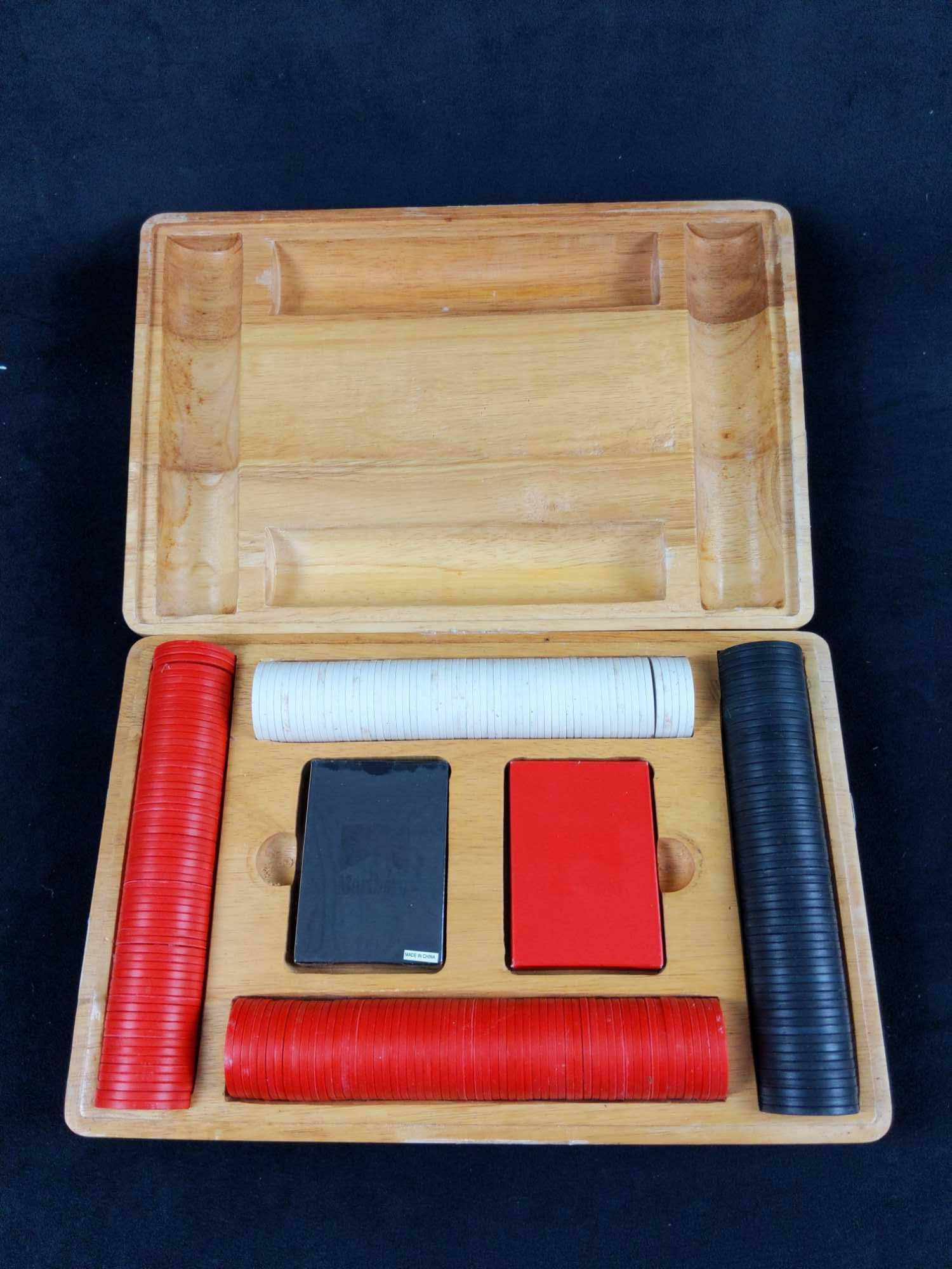 Marlboro Collector Series Poker Set (1 of 5)