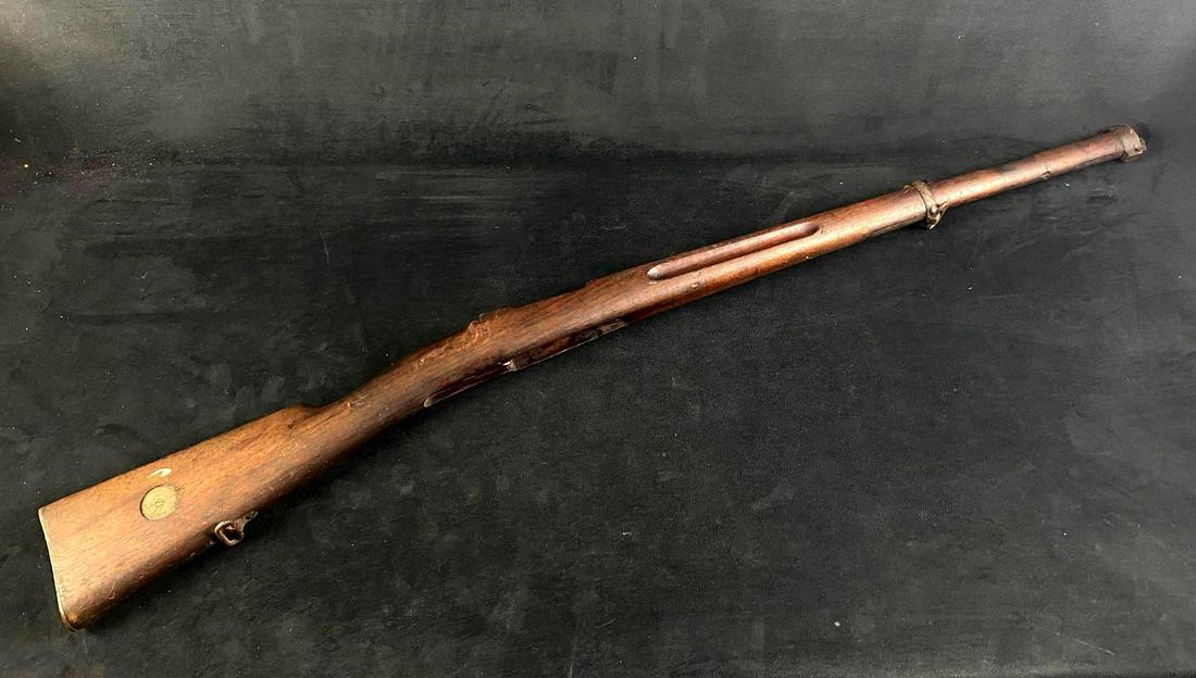 Swedish Model 96-1938 Mauser 6.5mm Swiss Bolt Action: Swedish Model 96-1938 Mauser 6.5mm Swiss Bolt Action Short Rifle Stock Stock Configuration & Condition: The stock is the original military walnut one piece stock with a smooth, straight grip with a st