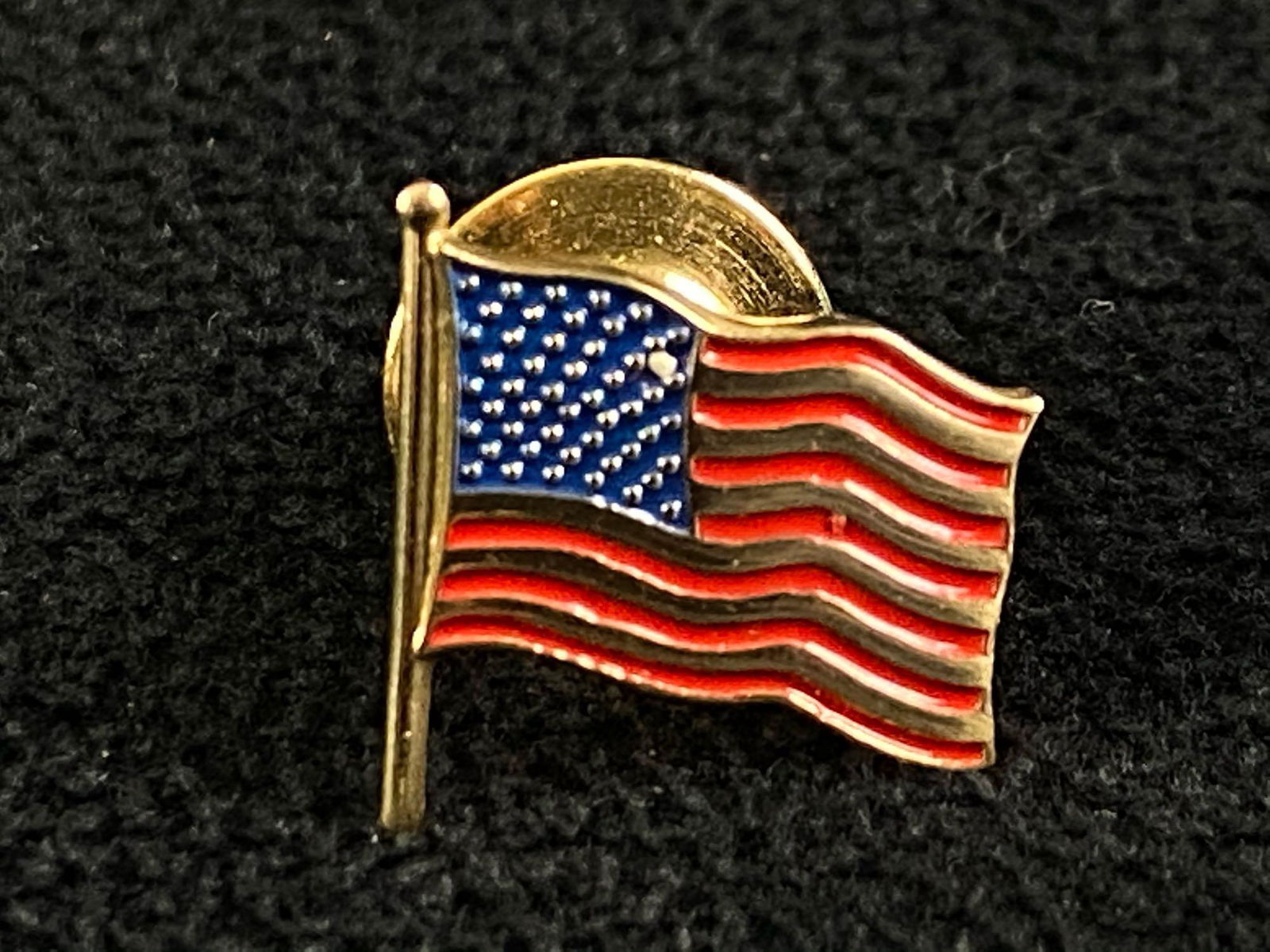 Classic Vintage 14K Gold & Enamel American Flag (1 of 8)