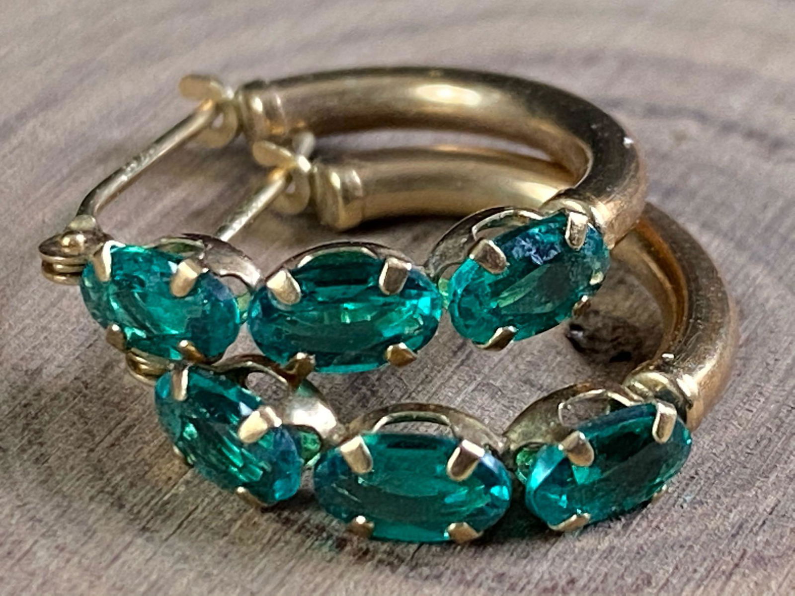 Vintage 10K Gold Emerald Hoop Earrings (1 of 6)