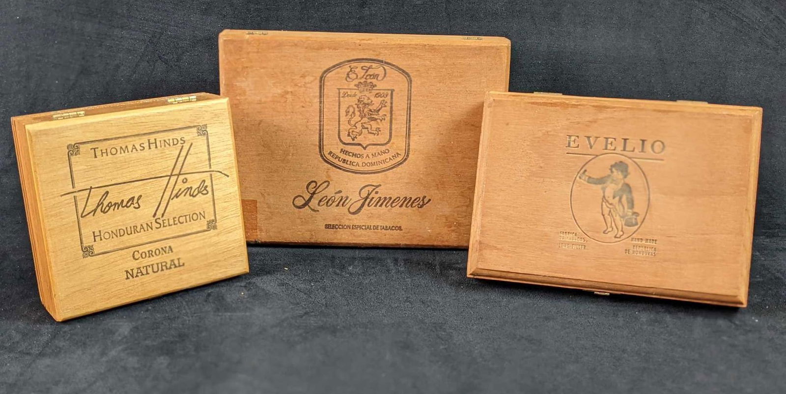 Vintage Wooden Cigar Boxes Evelio Leon Jimenes Thomas (1 of 8)