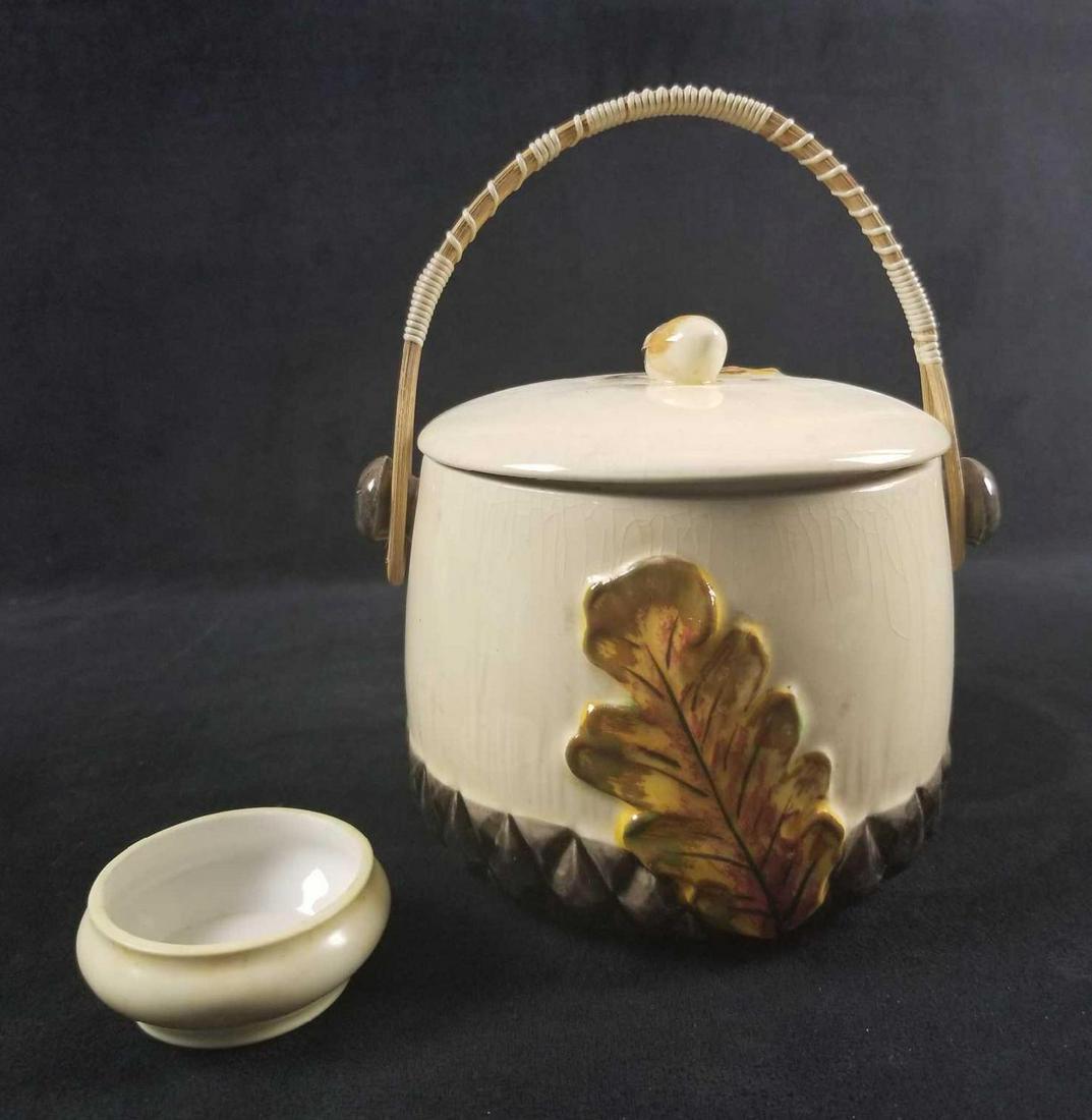 Ceramic Pot with Leaf and Acrorn Design Wick Handle (1 of 11)