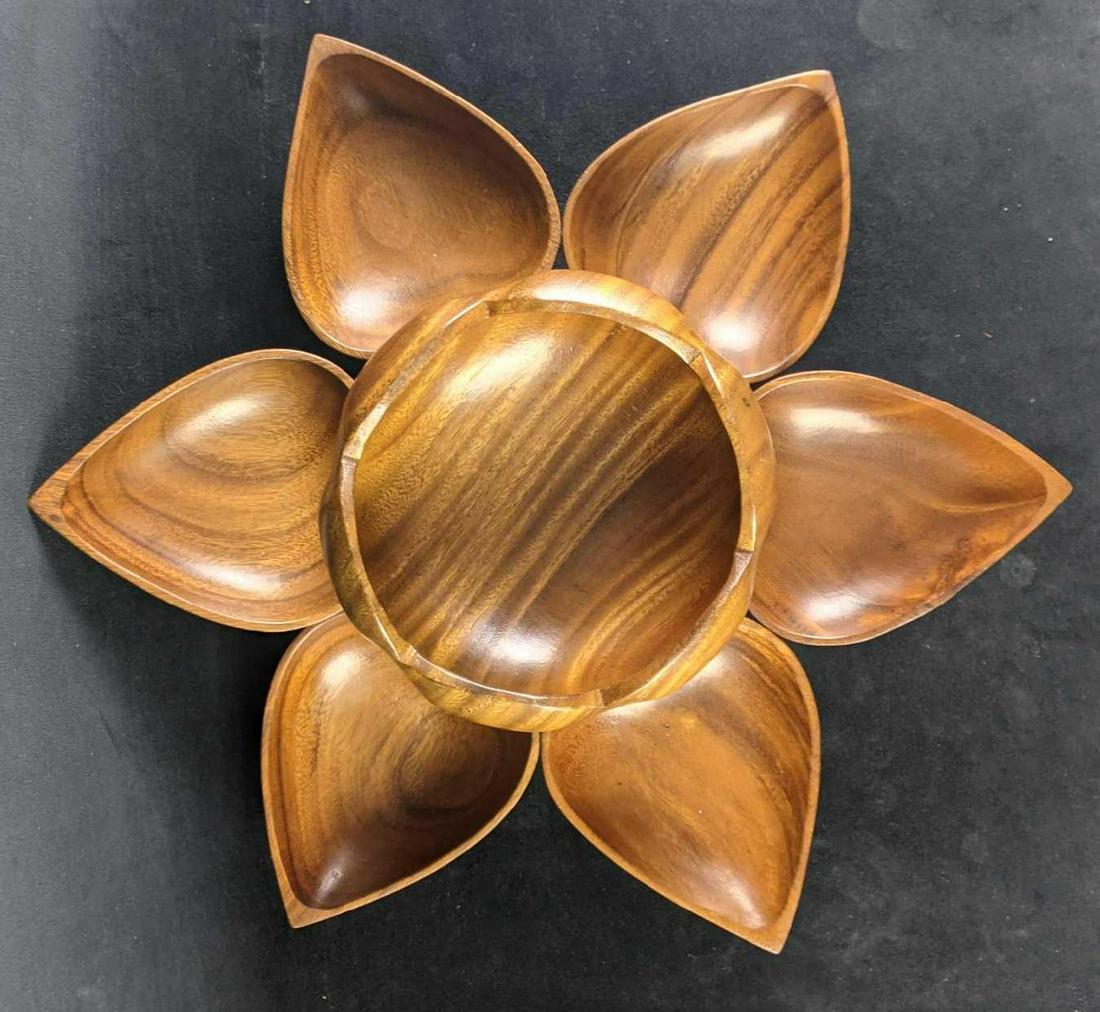 Monkey-Pod Wood Lazy Suzan (1 of 6)