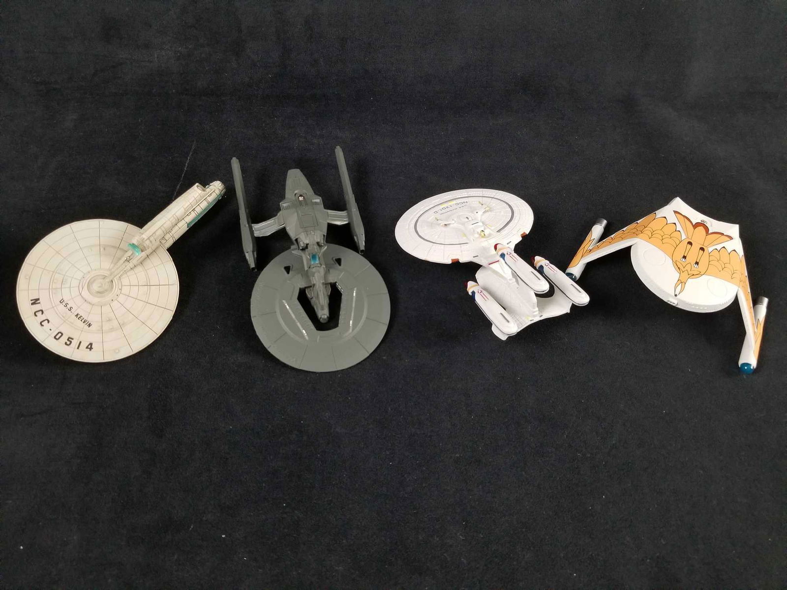 Star Trek Hallmark Keepsake Christmas Ornaments Lot of (1 of 9)