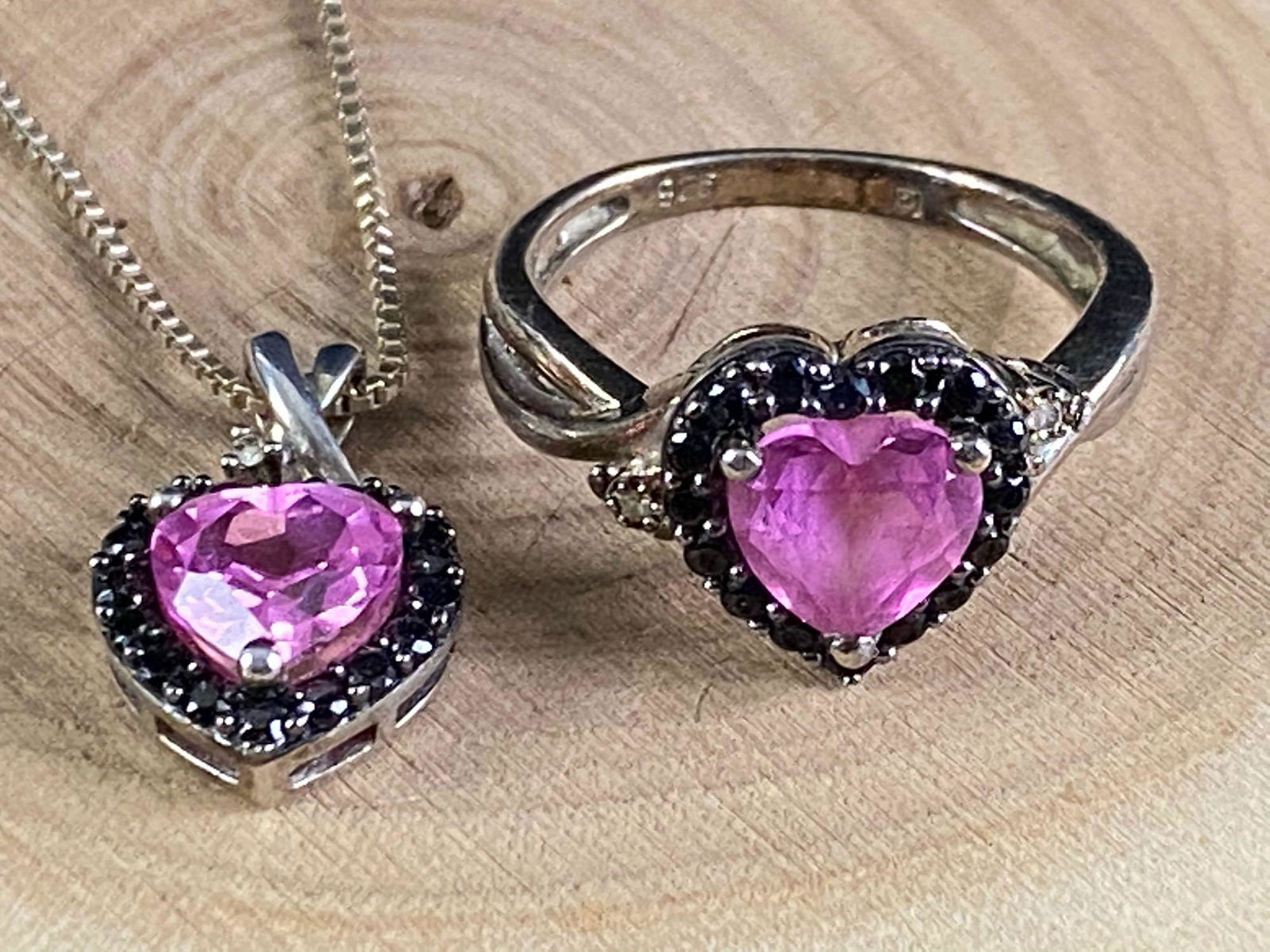 Vintage Sterling Silver Onyx Pink Sapphire Heart Ring & (1 of 11)