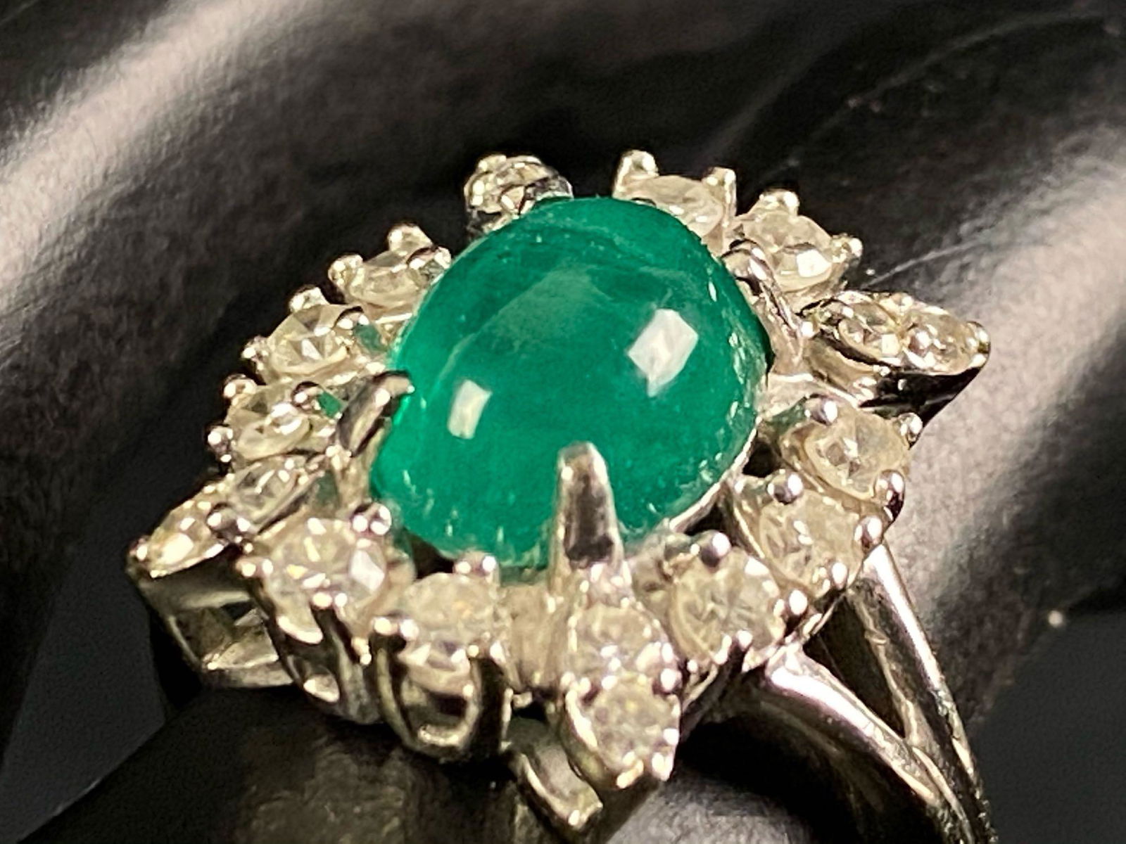 Vintage 14K White Gold Jade Cabochon & White Sapphire (1 of 12)