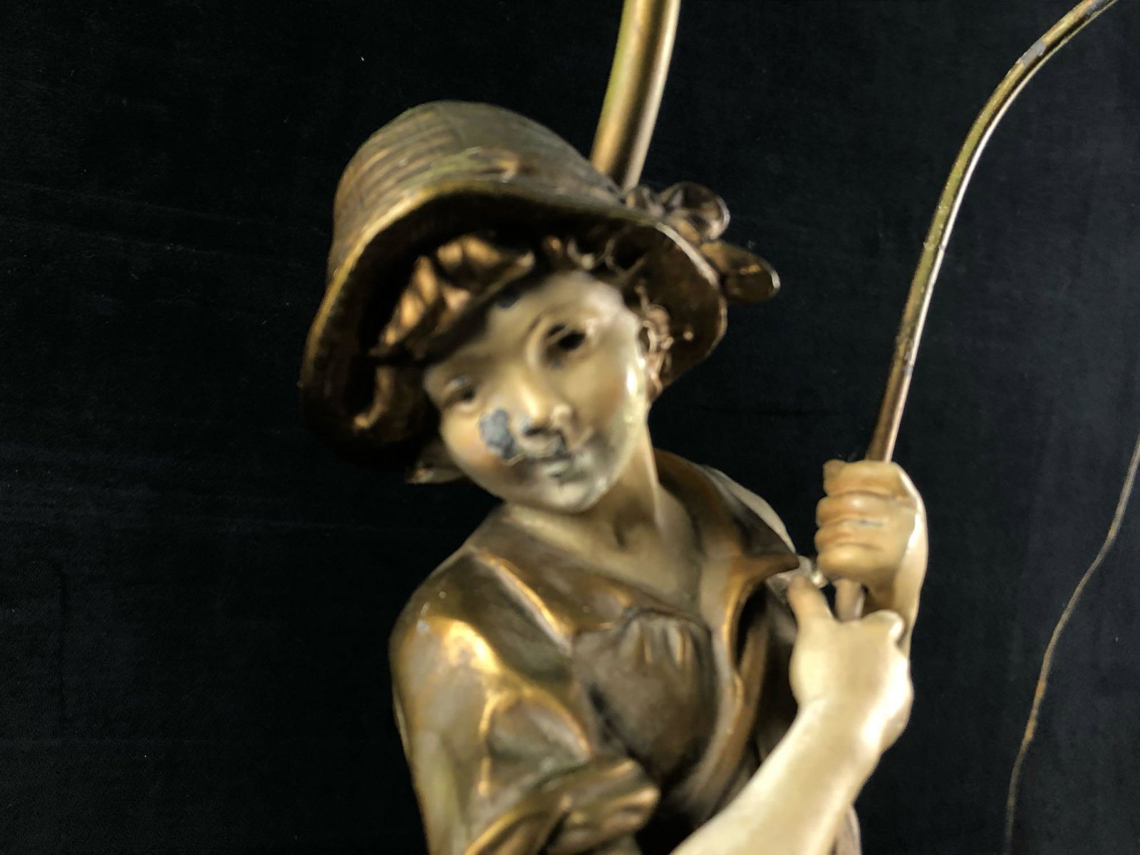 Antique French 1920's Art Nouveau Boy Fishing Statue (1 of 17)