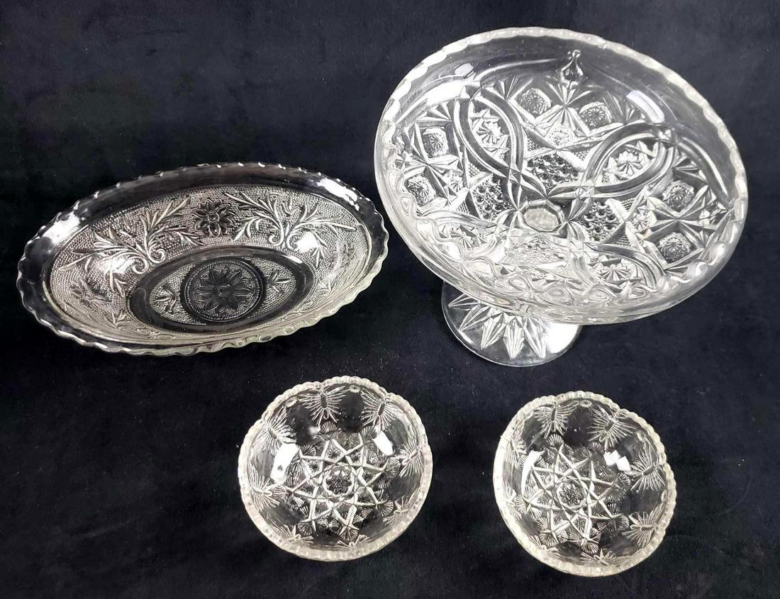 Set of 4 Pressed Glass Items with Scalloped Edges (1 of 7)