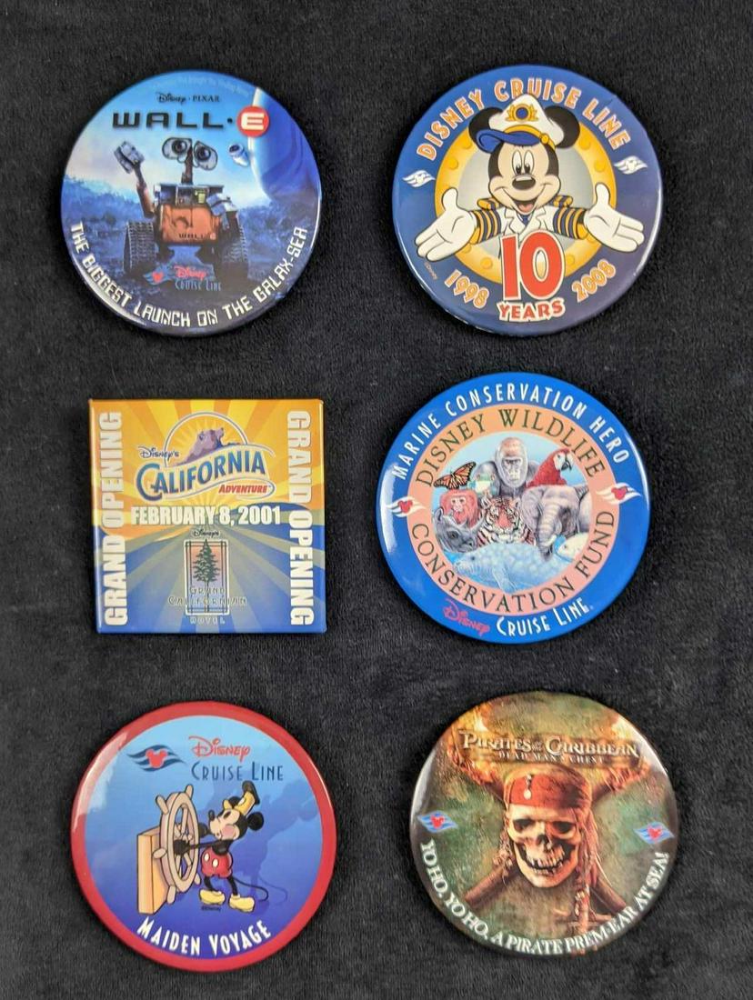 Disney Collectable Retired Buttons Lot Of Six (1 of 8)