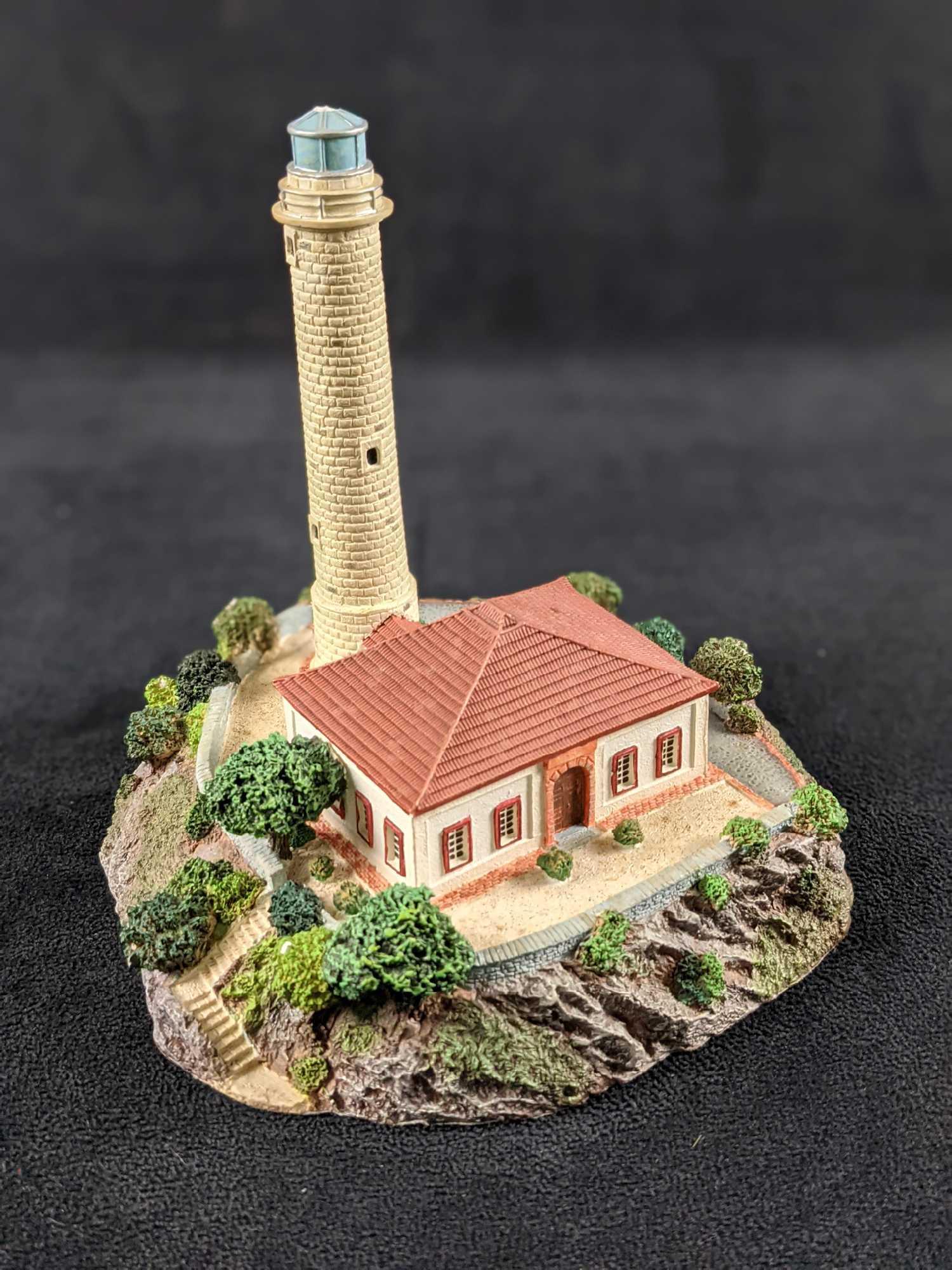 Danbury Mint Calaburras Spanish Lighthouse (1 of 7)