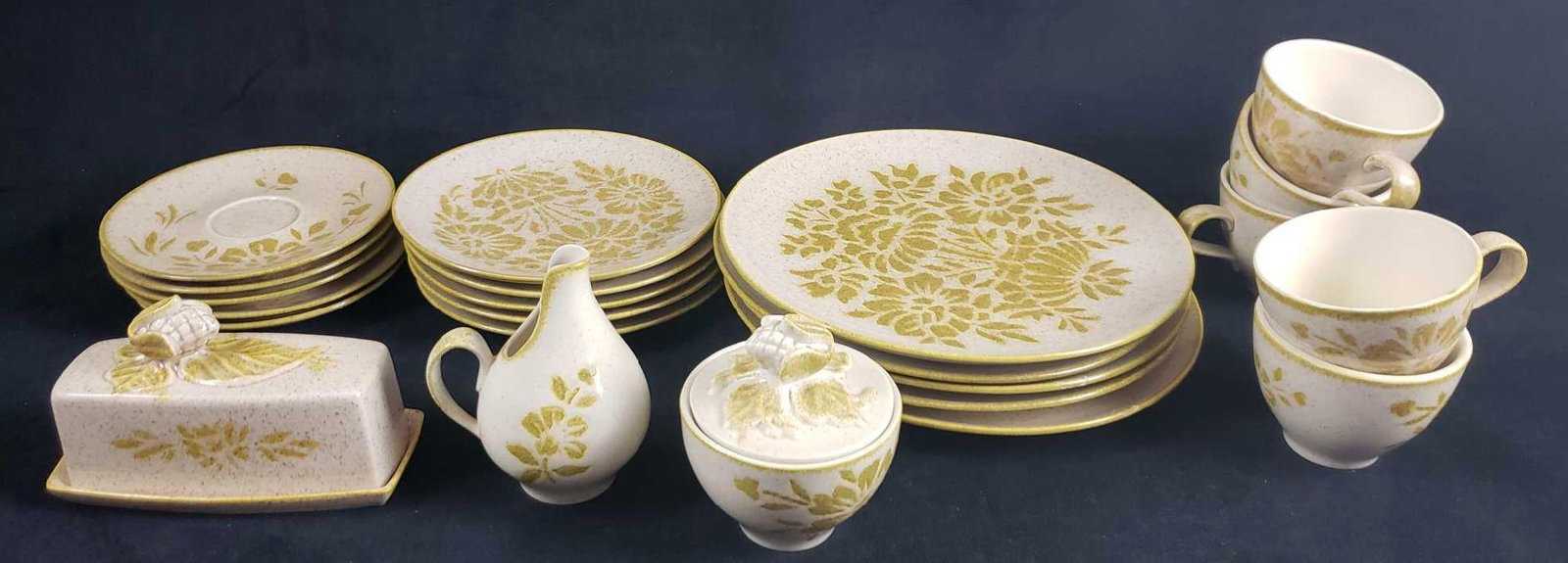 Damask by Red Wing Set of 23 Stoneware Dinner Items: Damask by Red Wing Set of 23 Stoneware Dinner Items. This set of dinnerware items is in great used condition. The items look to have been taken care of properly, and there are no known signs of obviou