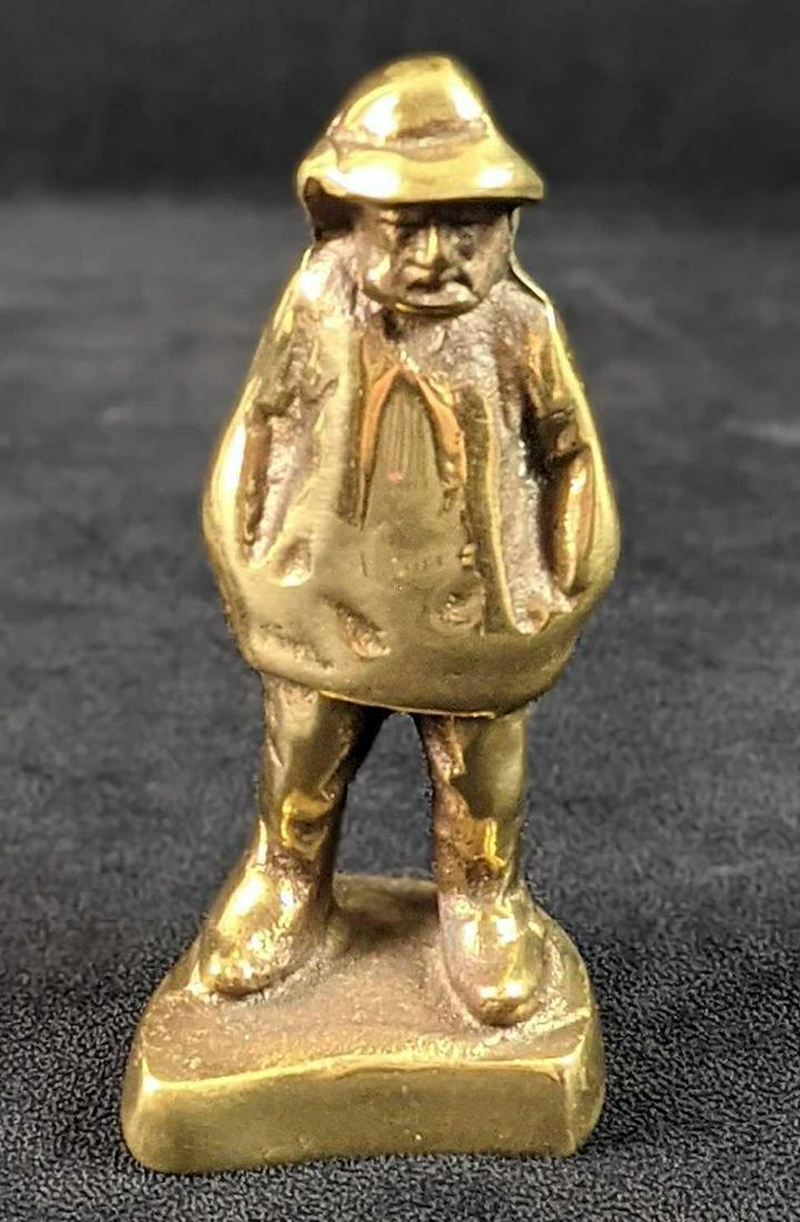 Vintage Solid Peterson Brass Fisherman Figurine (1 of 7)