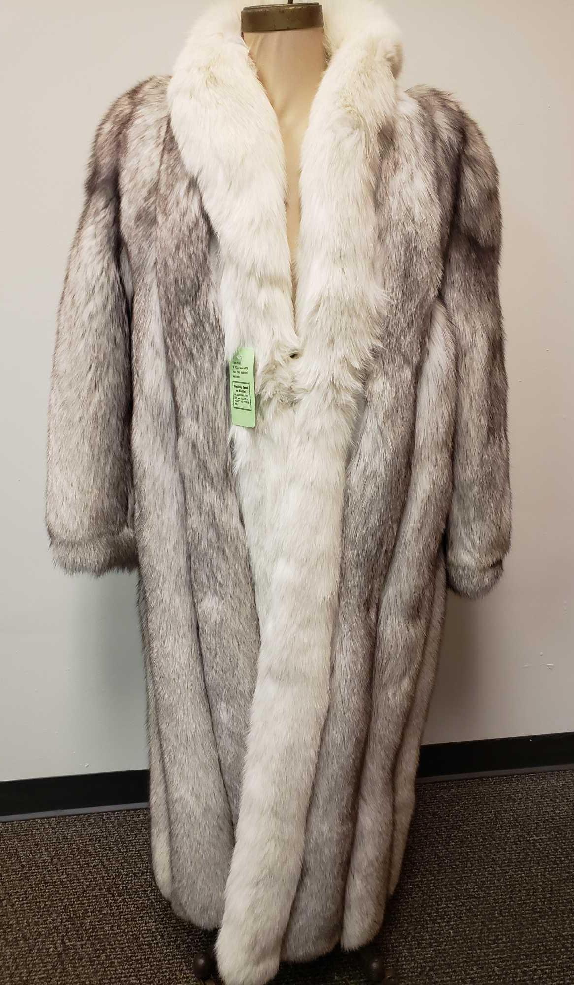 Saga Fox Natural Blue Fox From Finland Full Length Fur (1 of 9)