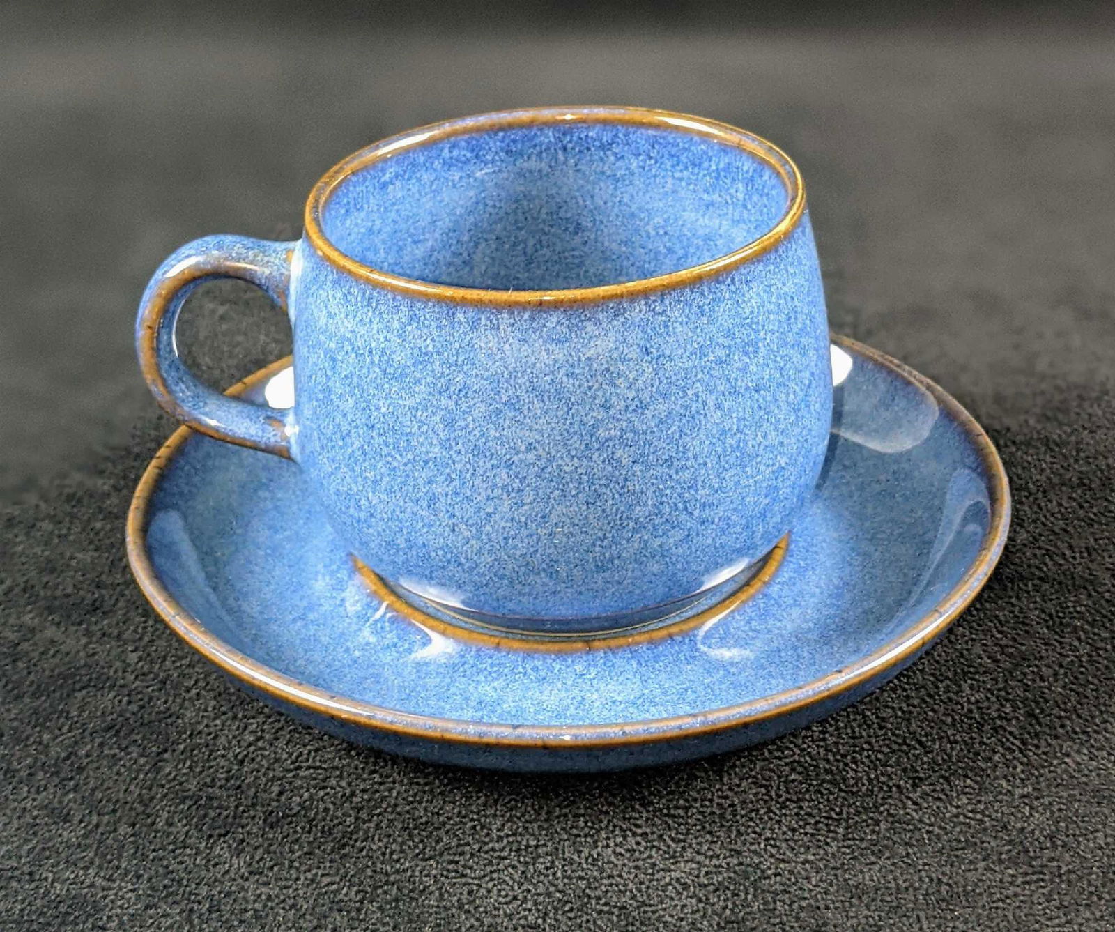 Denby English Stoneware Blue Cups And Saucers Ram (1 of 5)