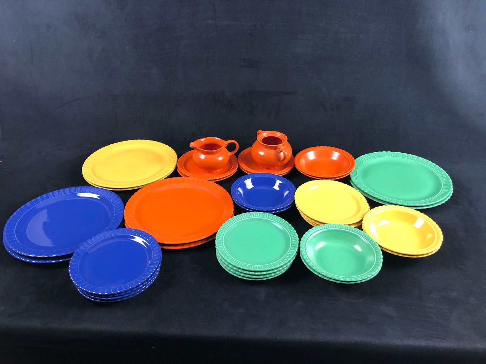 Vintage Art Deco Vistosa Red - Blue - Yellow - Green (1 of 8)