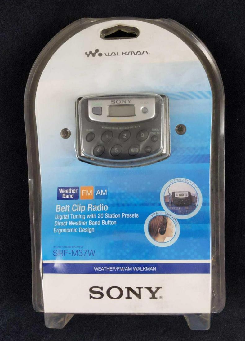 Sony Walkman Belt Clip Radio SEALED Weather FM AM (1 of 4)