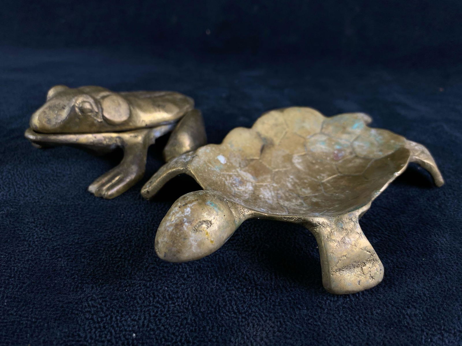 Vintage Brass Turtle & Frog Ashtrays (1 of 8)