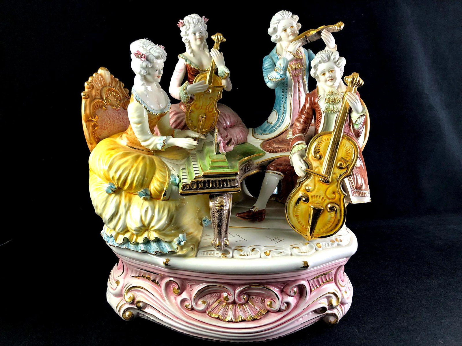 Capo-Di-Monte English Quartet Style Ceramic Figurines (1 of 5)