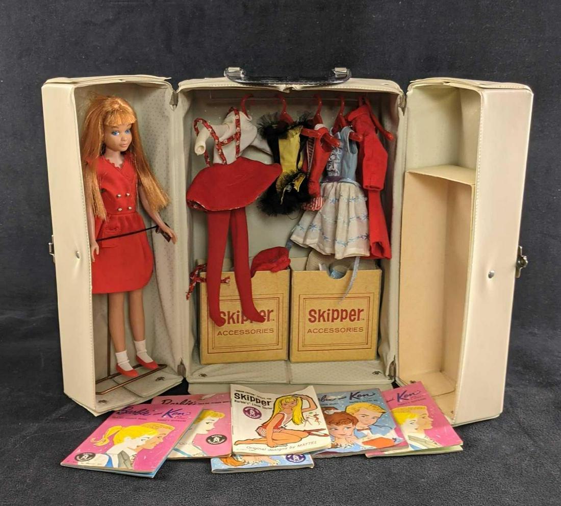 Skipper barbie's little sales sister carrying case