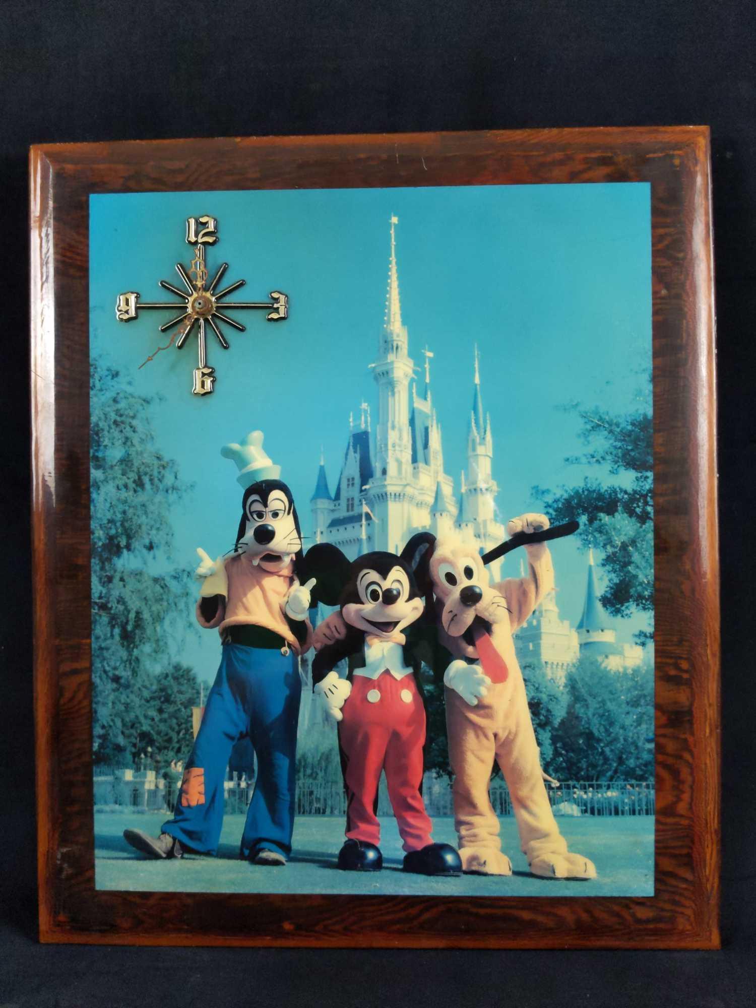 Vintage 1970s Walt Disney World Mickey Photo Clock (1 of 4)